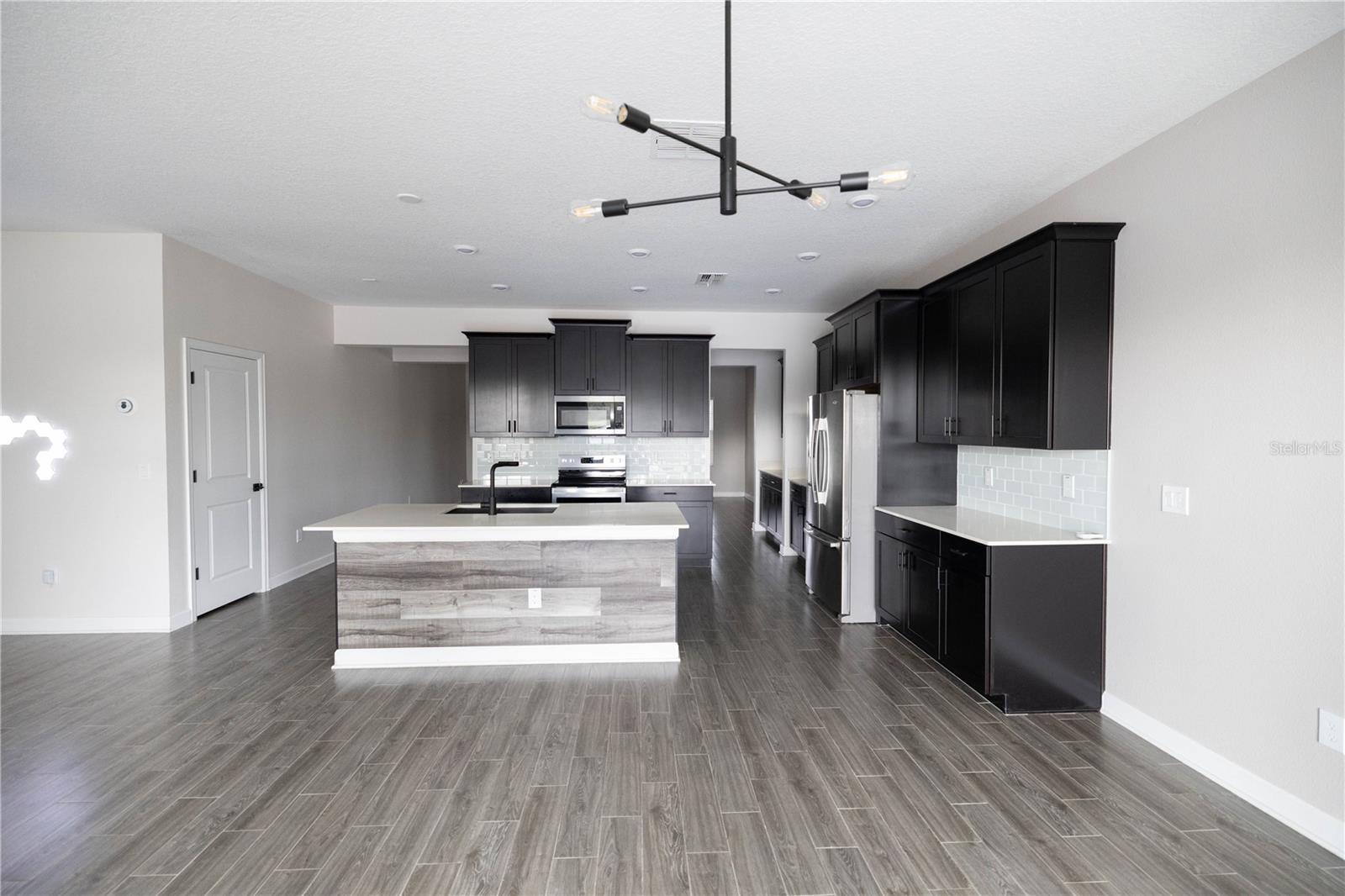 10330 LOVEGRASS LN, ORLANDO, FL, 32832