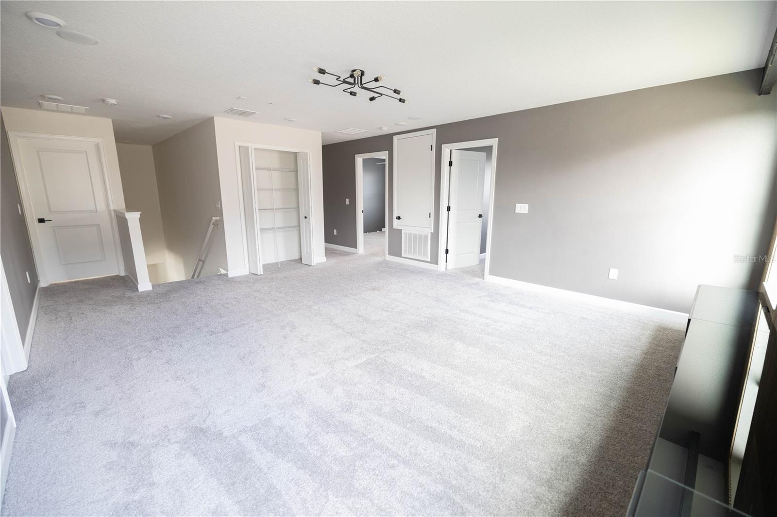 10330 LOVEGRASS LN, ORLANDO, FL, 32832