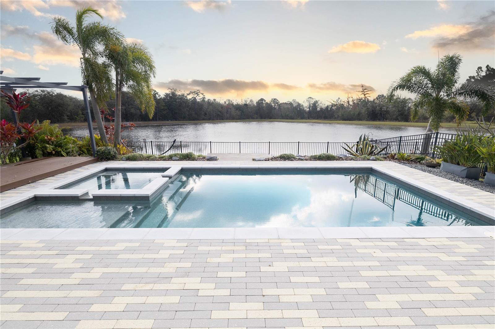 10330 LOVEGRASS LN, ORLANDO, FL, 32832