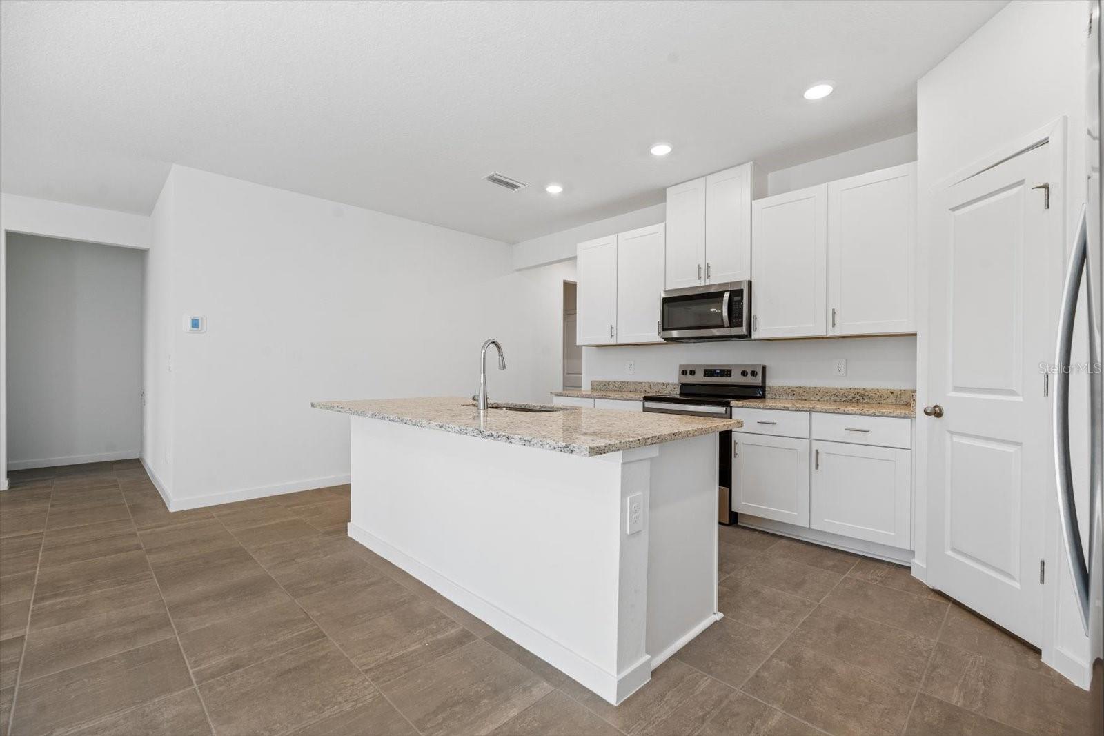 31 WANDERING CREEK WAY, PALM COAST, FL, 32164