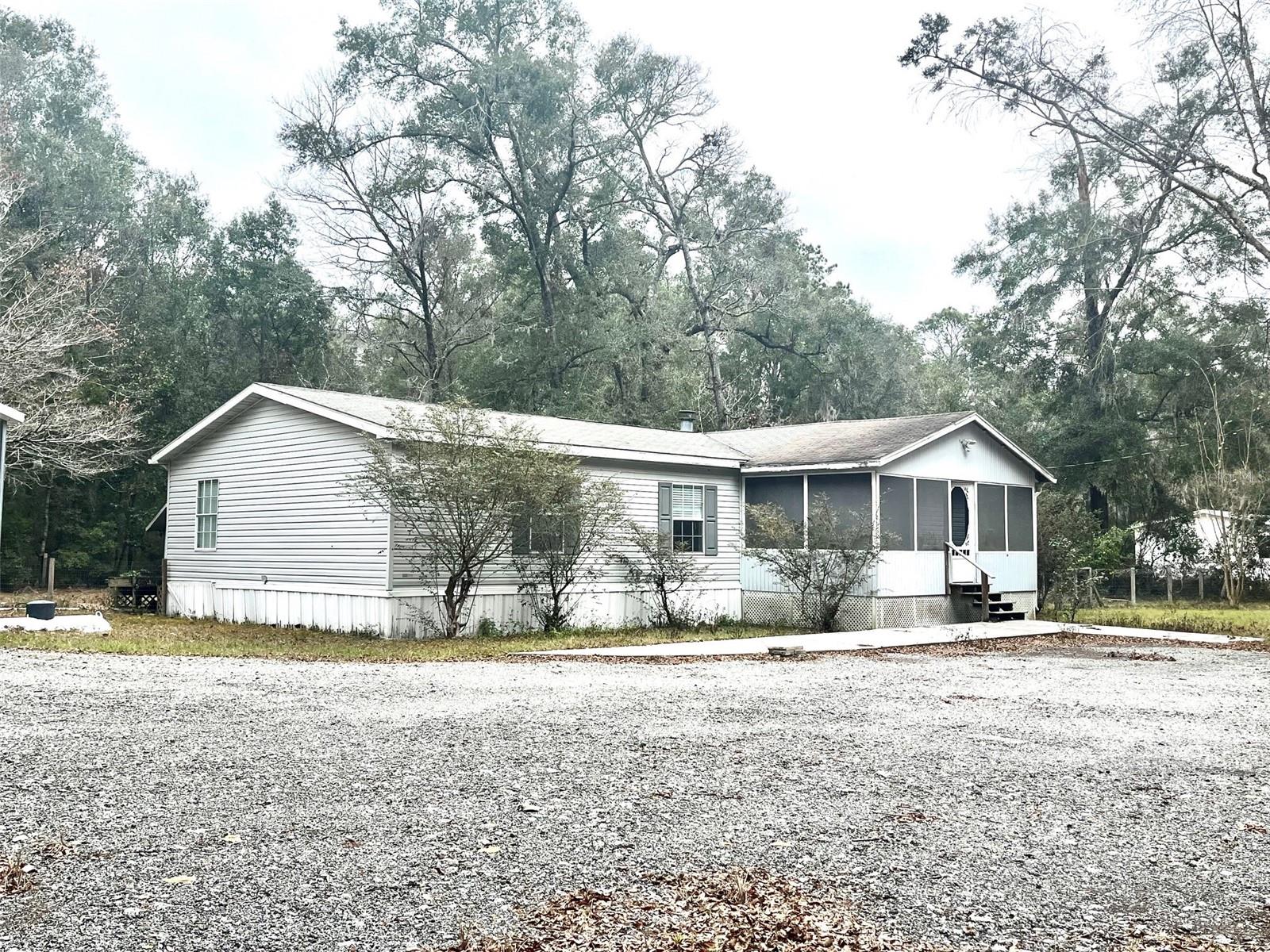 365 SE ROBIN HOOD PL, HIGH SPRINGS, FL, 32643