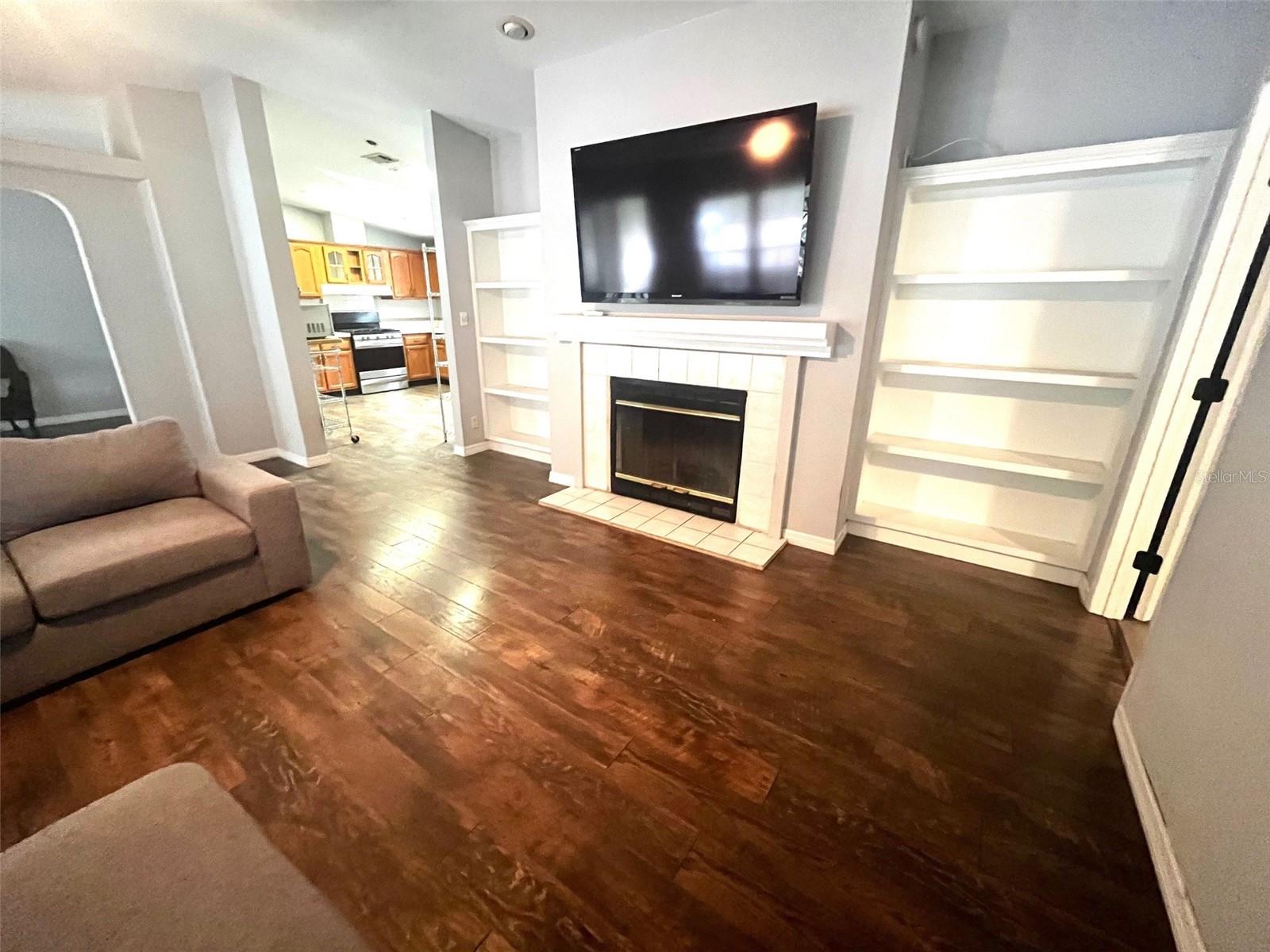 365 SE ROBIN HOOD PL, HIGH SPRINGS, FL, 32643