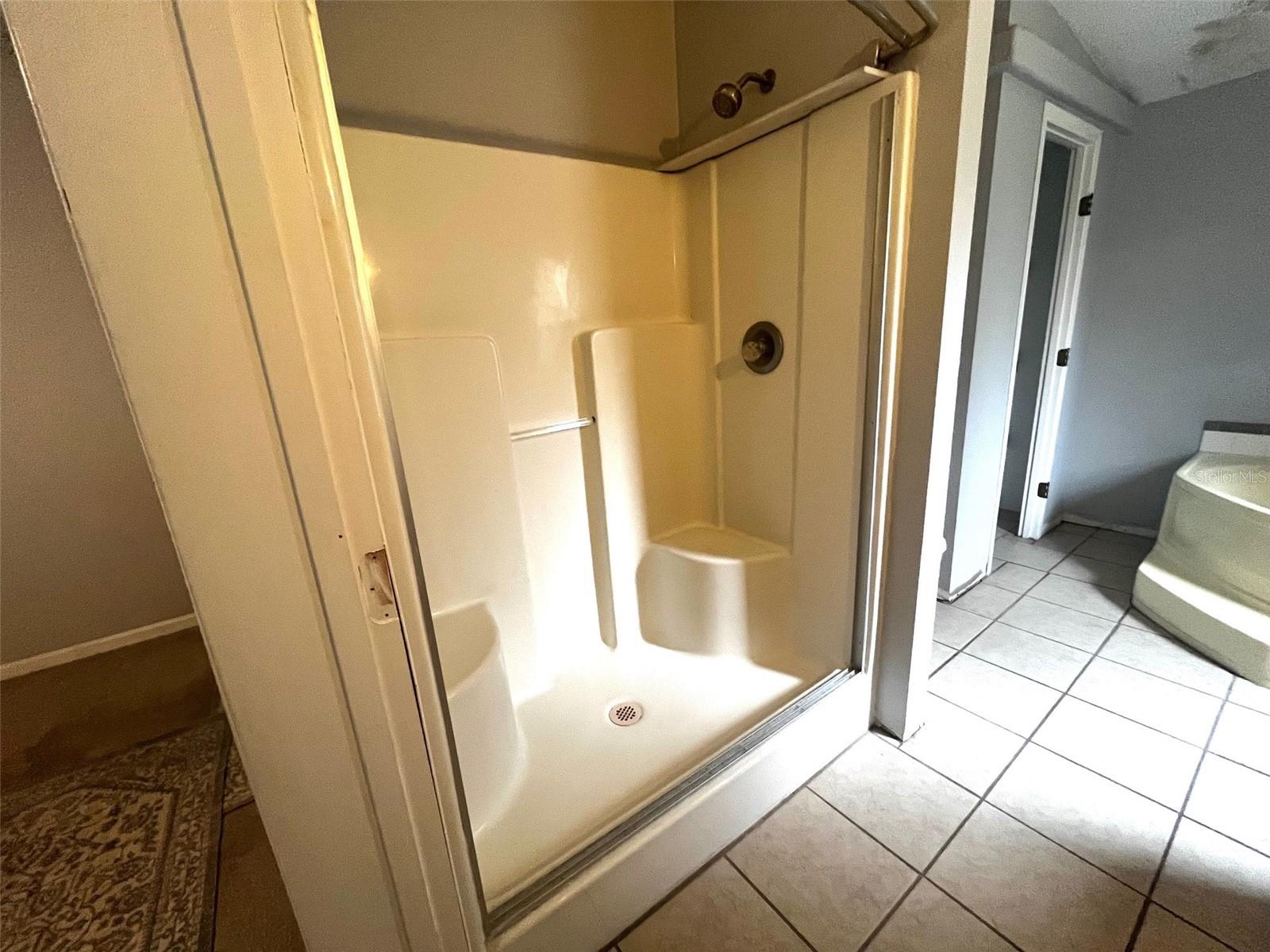 365 SE ROBIN HOOD PL, HIGH SPRINGS, FL, 32643