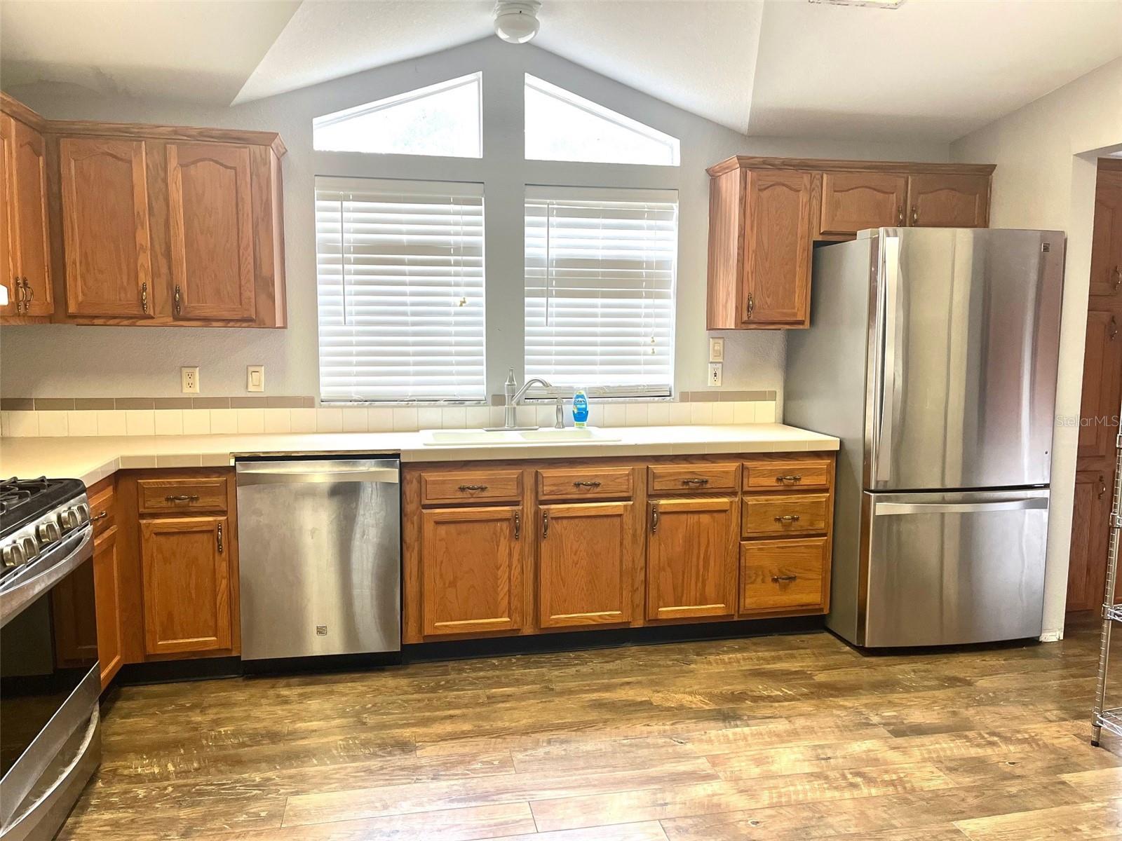 365 SE ROBIN HOOD PL, HIGH SPRINGS, FL, 32643