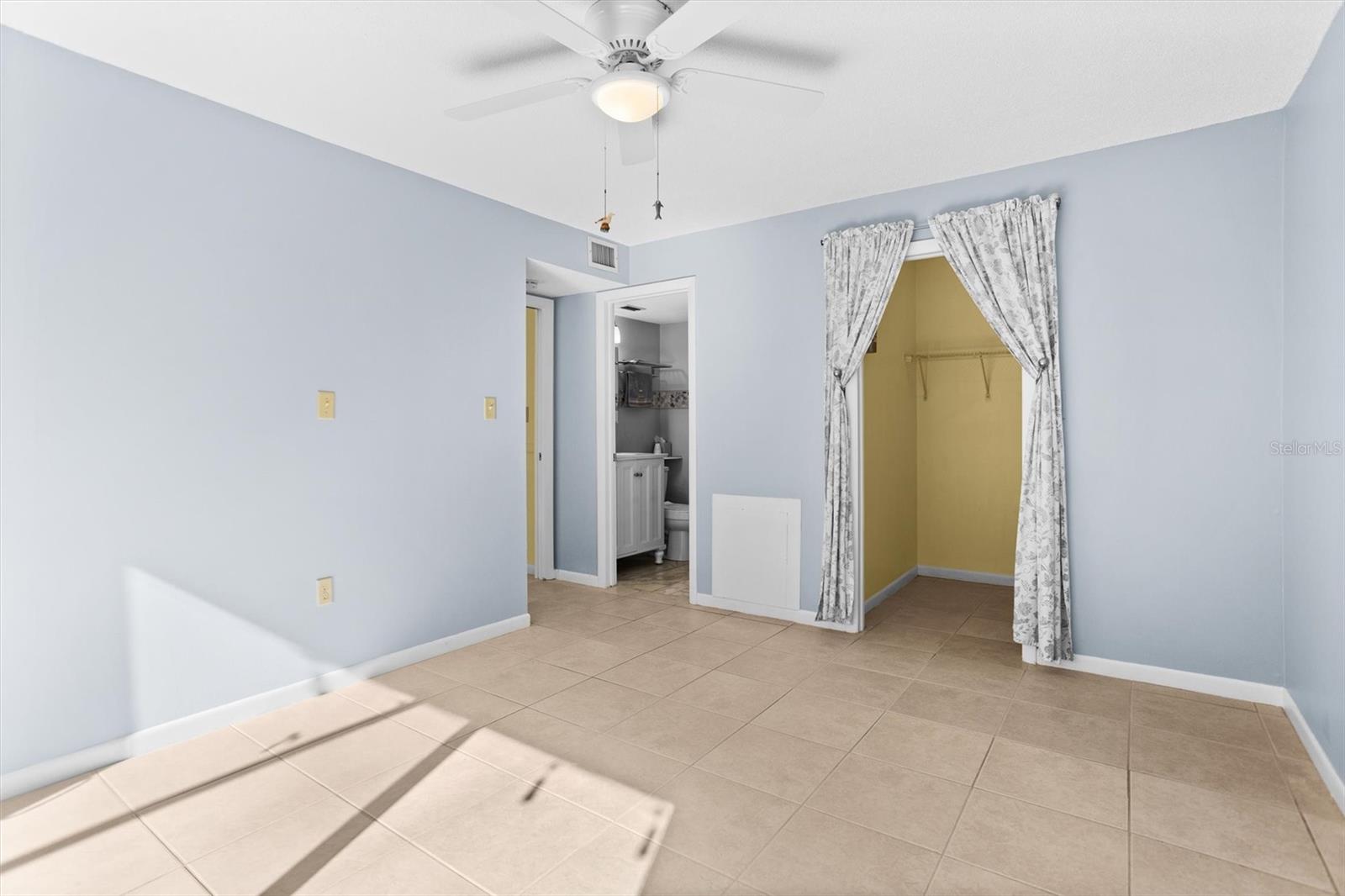 10449 LARCHMONT PL N, PINELLAS PARK, FL, 33782