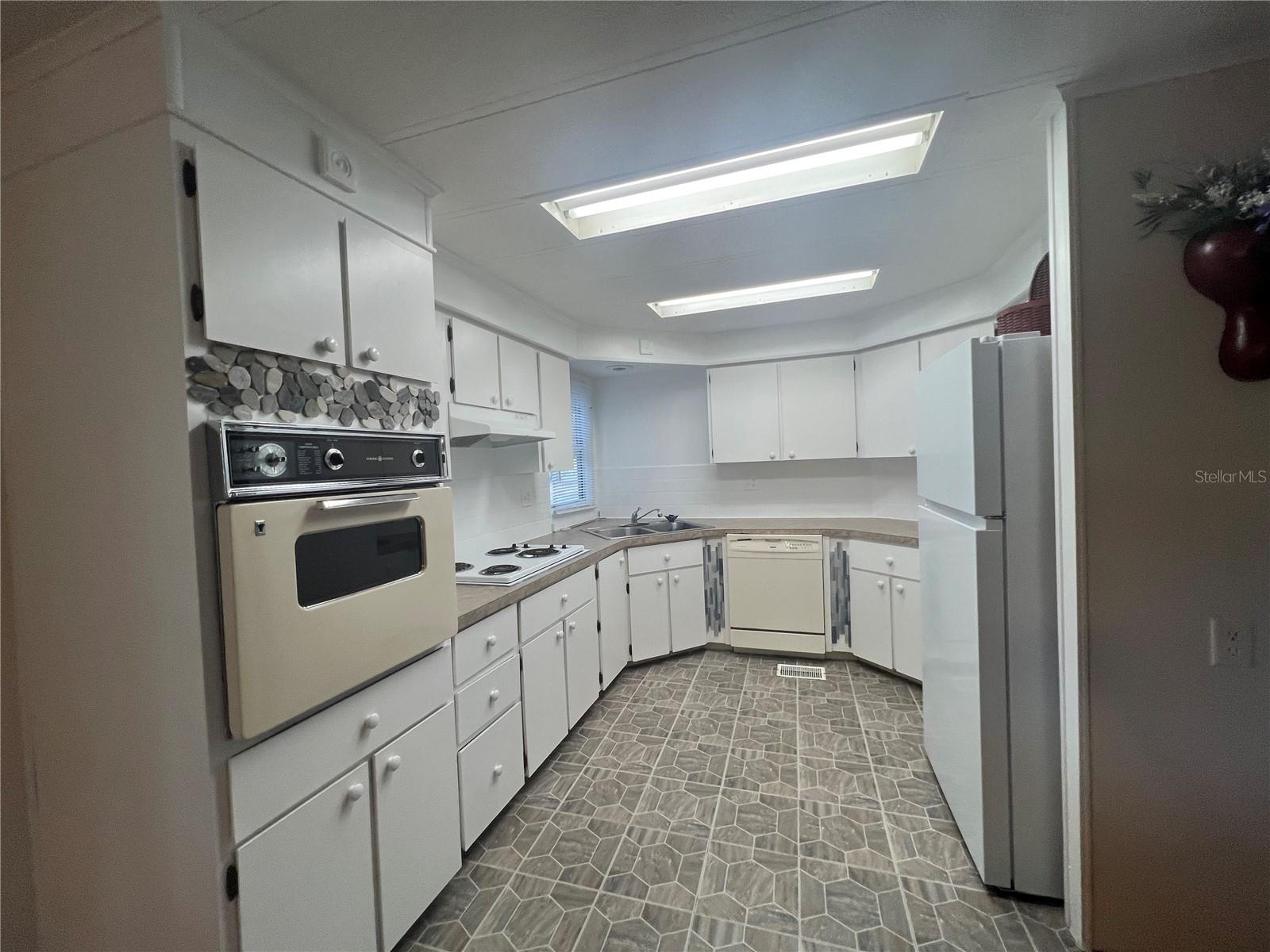 14 RABBIT TRL, WILDWOOD, FL, 34785