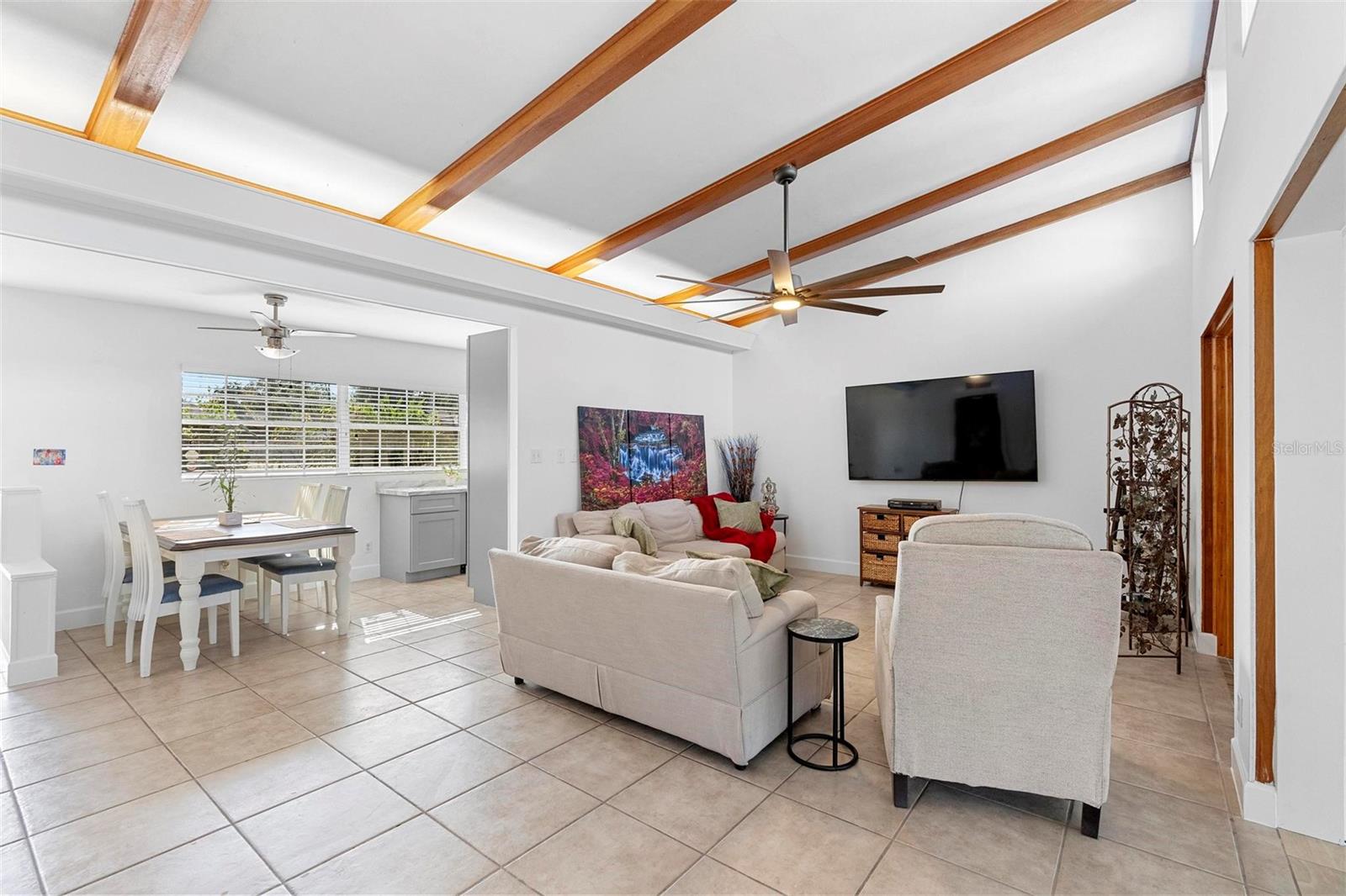 28 SANFORD AVE, DEBARY, FL, 32713