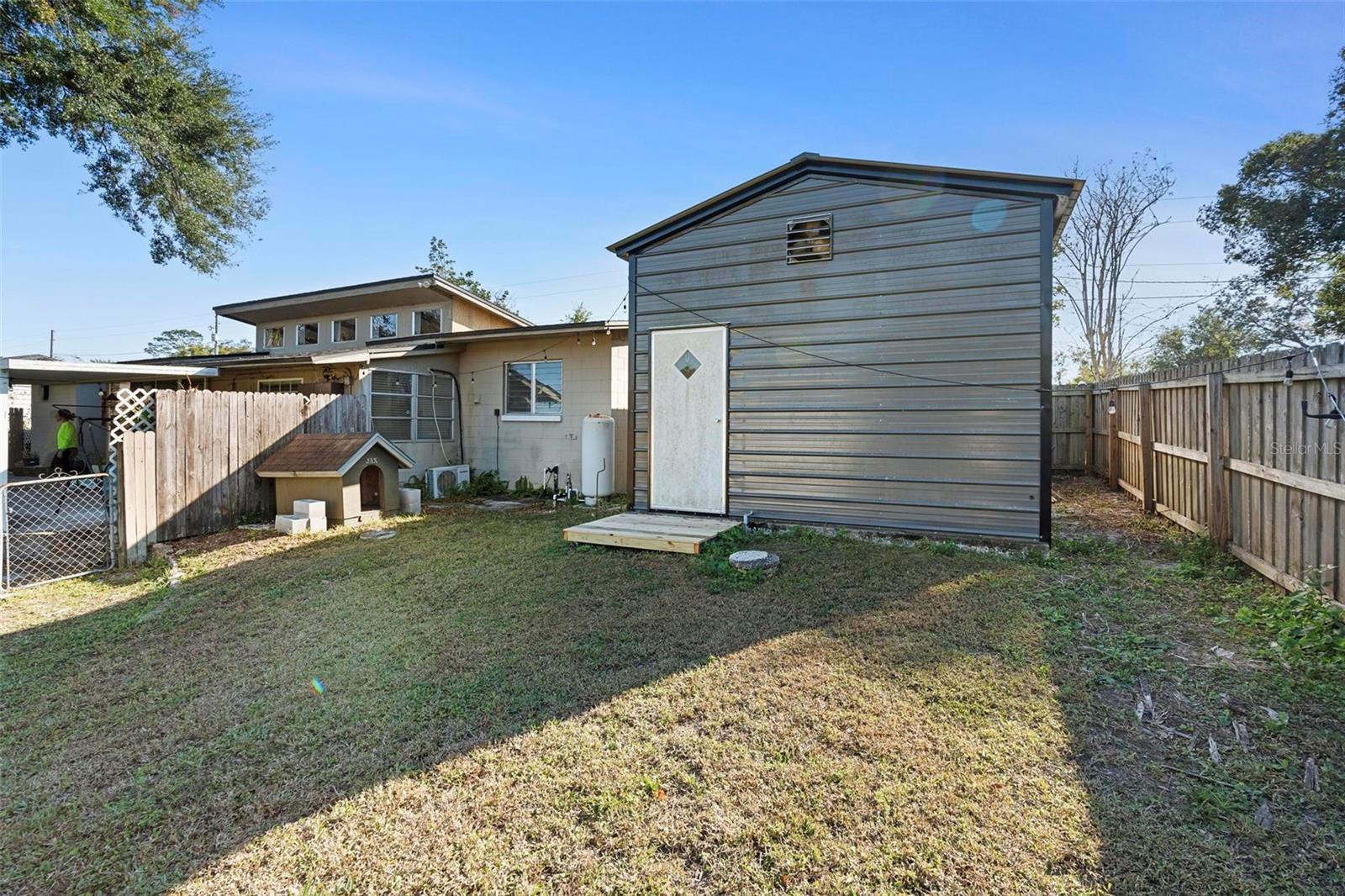 28 SANFORD AVE, DEBARY, FL, 32713