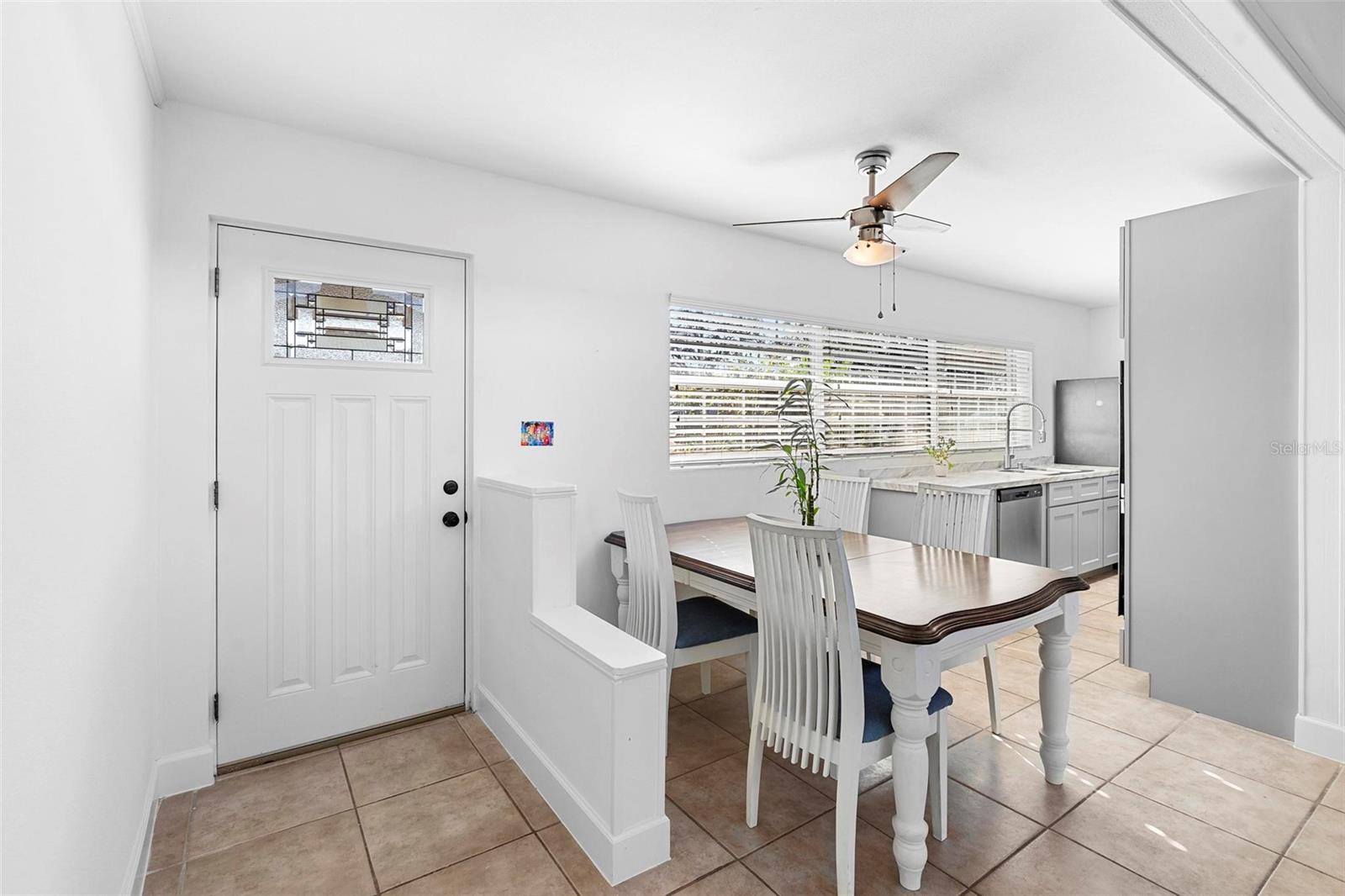 28 SANFORD AVE, DEBARY, FL, 32713