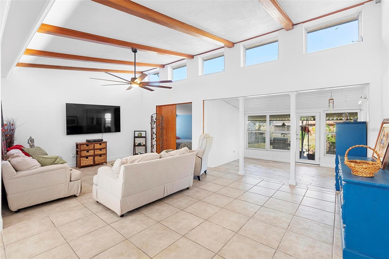 28 SANFORD AVE, DEBARY, FL, 32713