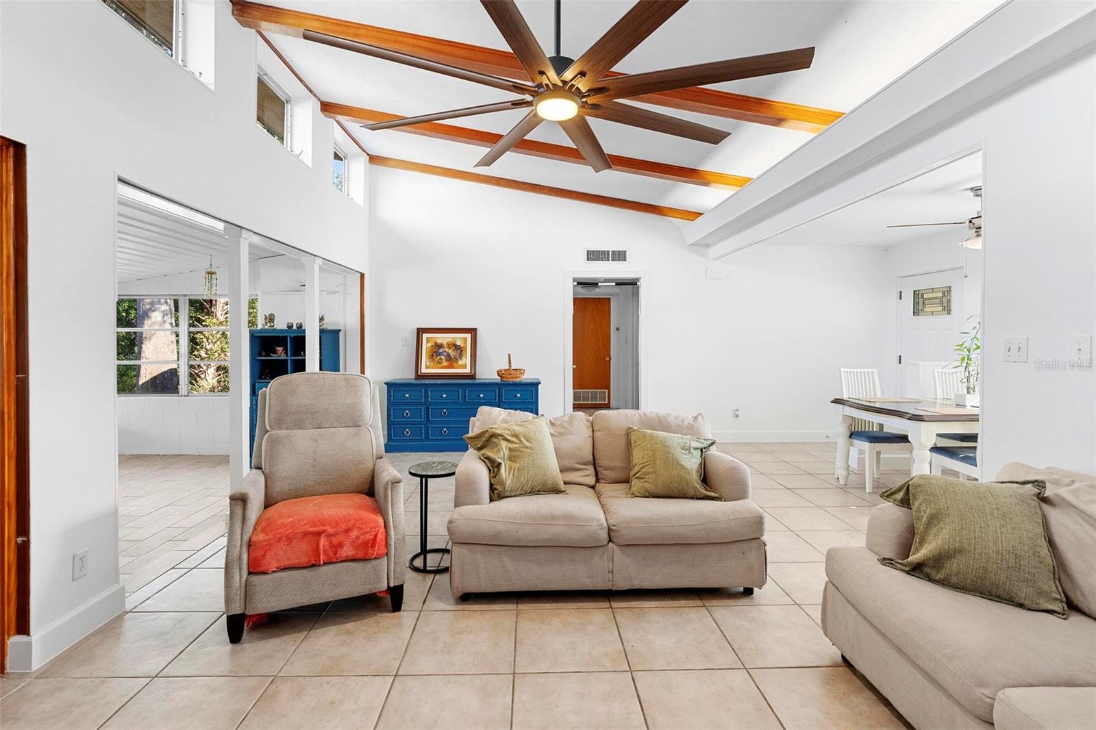 28 SANFORD AVE, DEBARY, FL, 32713