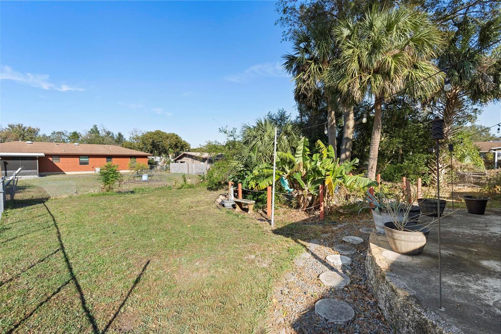 28 SANFORD AVE, DEBARY, FL, 32713