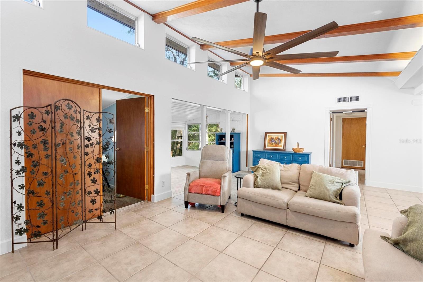 28 SANFORD AVE, DEBARY, FL, 32713