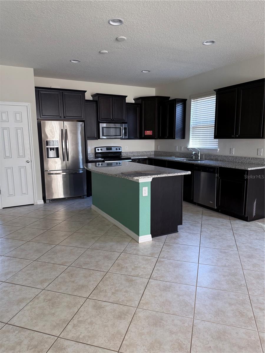 8933 HINSDALE HEIGHTS DR, POLK CITY, FL, 33868