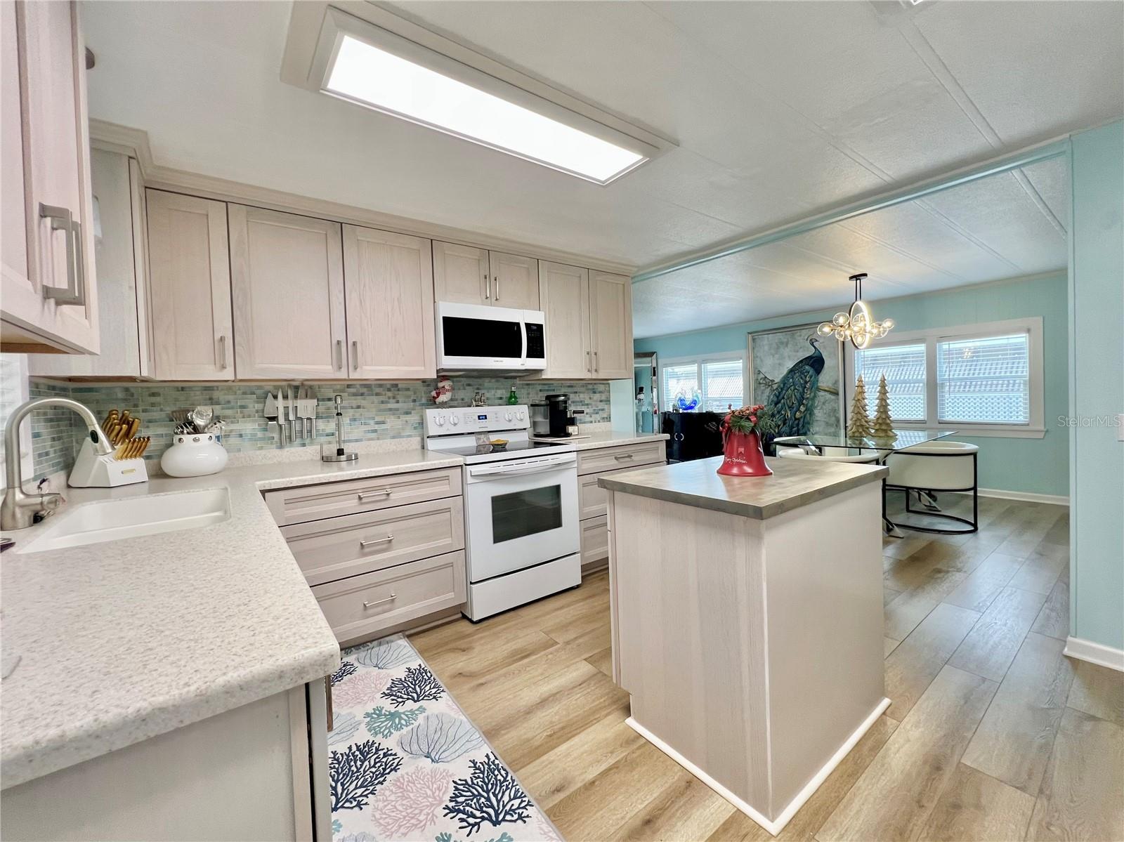 1100 BELCHER RD S #627, LARGO, FL, 33771