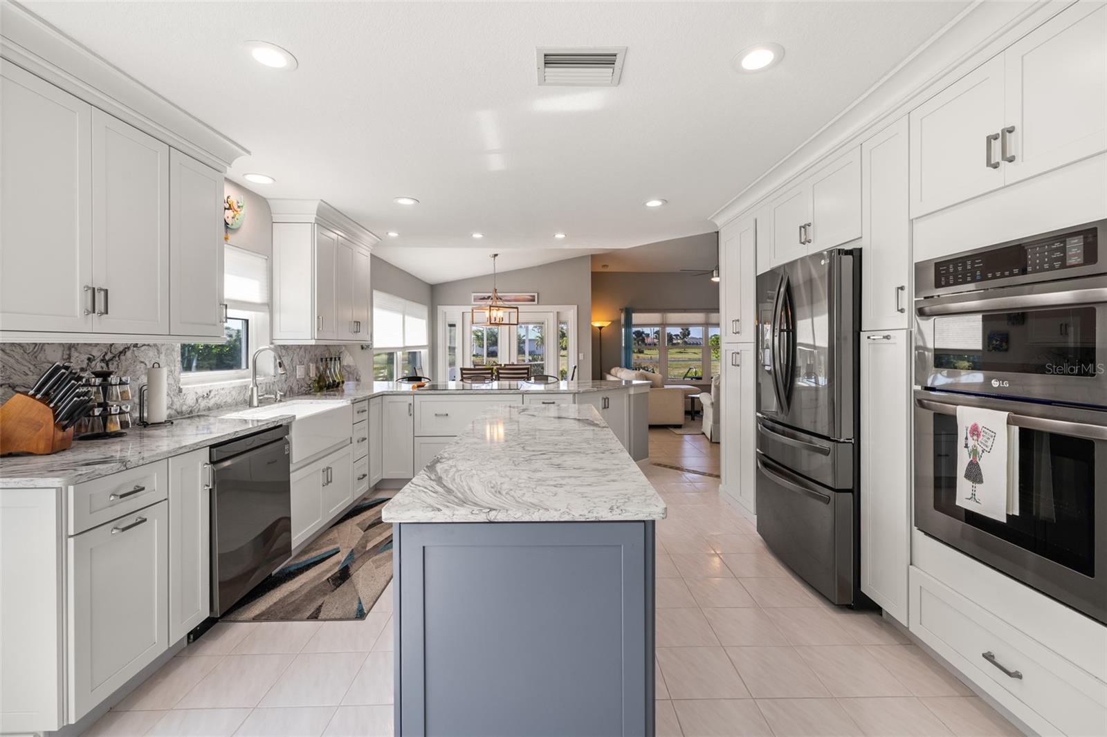 2061 KING TARPON DR, PUNTA GORDA, FL, 33955