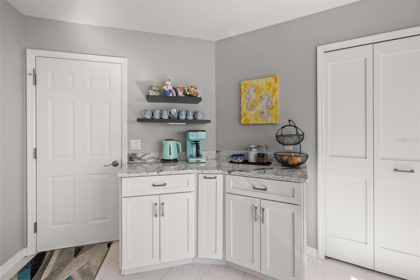 2061 KING TARPON DR, PUNTA GORDA, FL, 33955