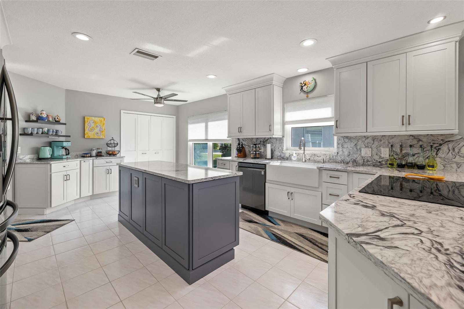 2061 KING TARPON DR, PUNTA GORDA, FL, 33955