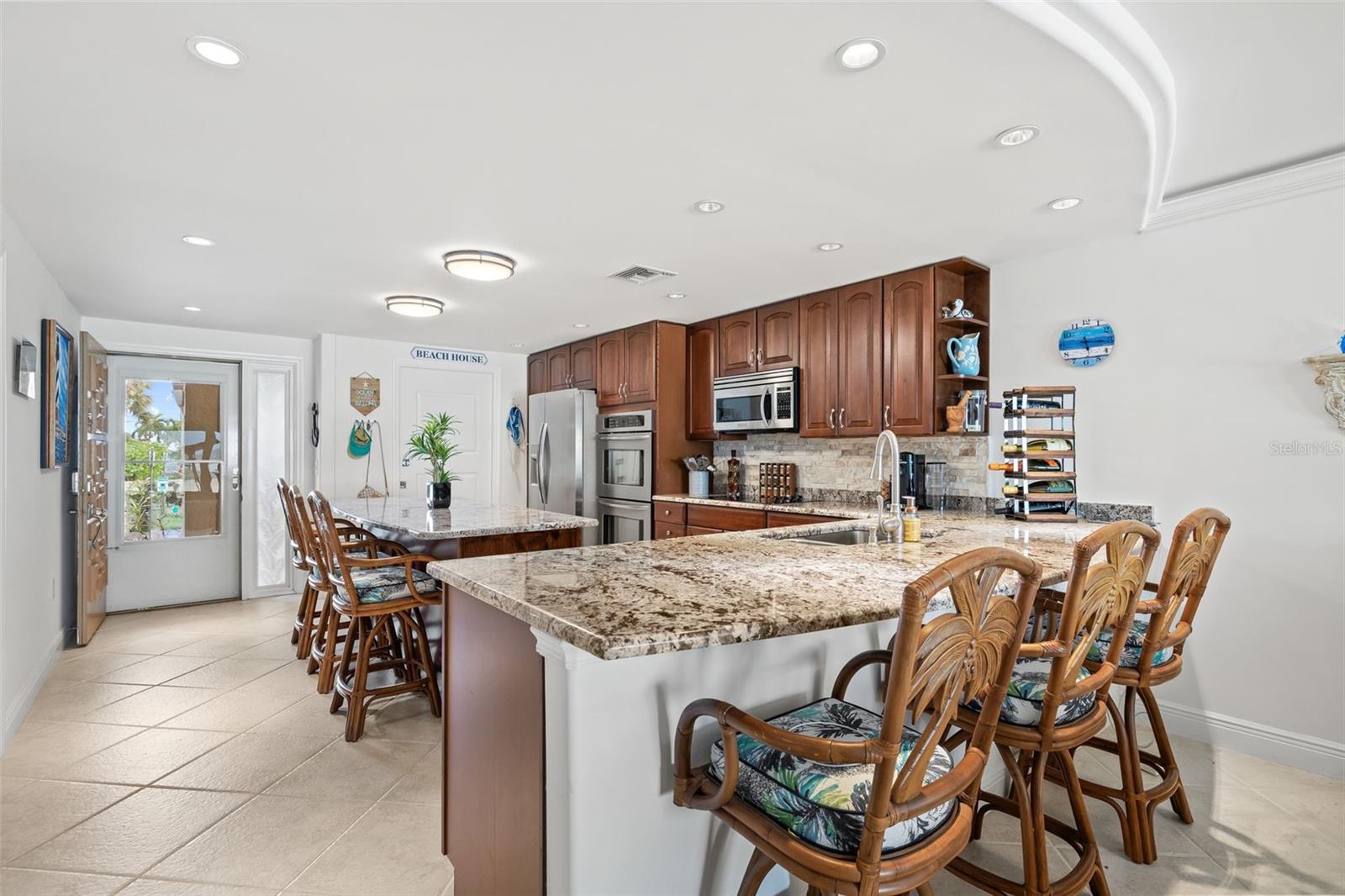 3400 GULF BLVD #105, BELLEAIR BEACH, FL, 33786