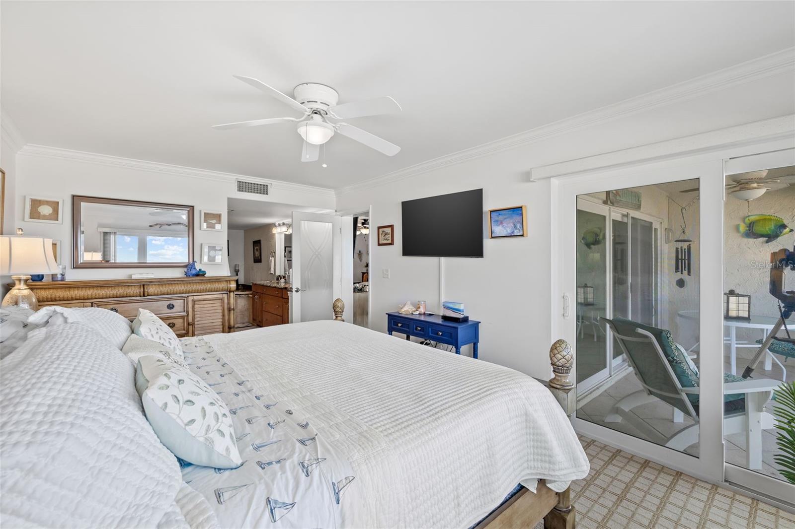 3400 GULF BLVD #105, BELLEAIR BEACH, FL, 33786