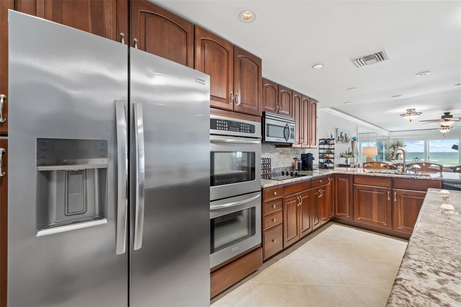 3400 GULF BLVD #105, BELLEAIR BEACH, FL, 33786