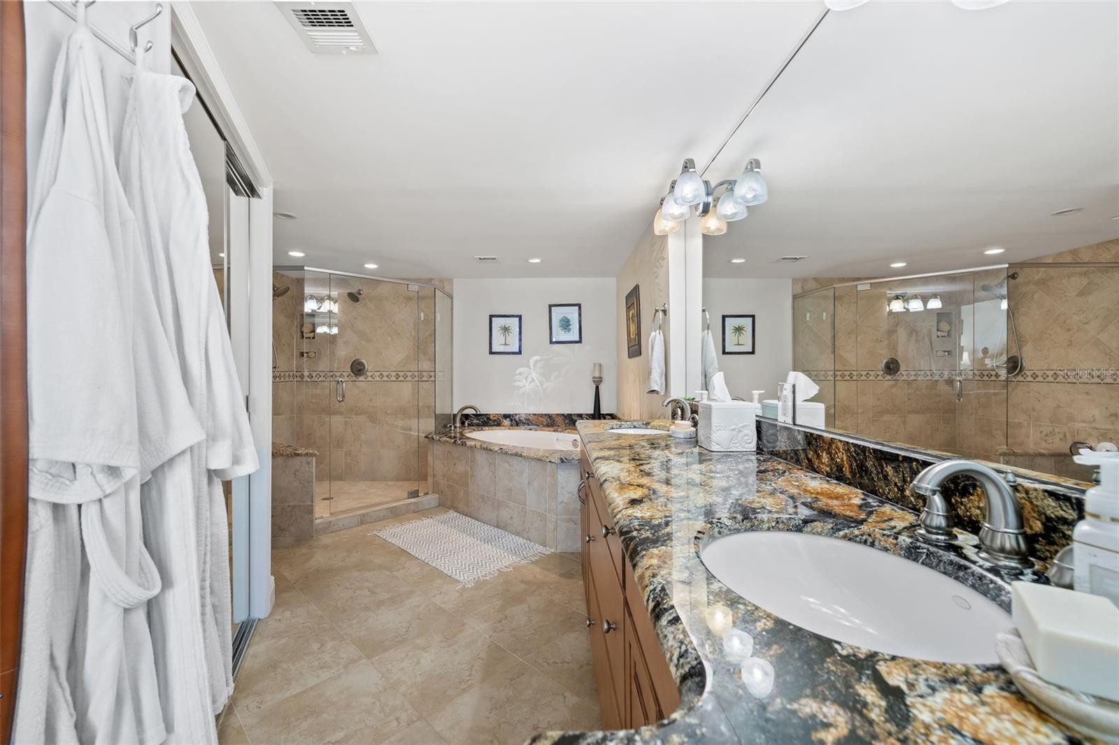 3400 GULF BLVD #105, BELLEAIR BEACH, FL, 33786