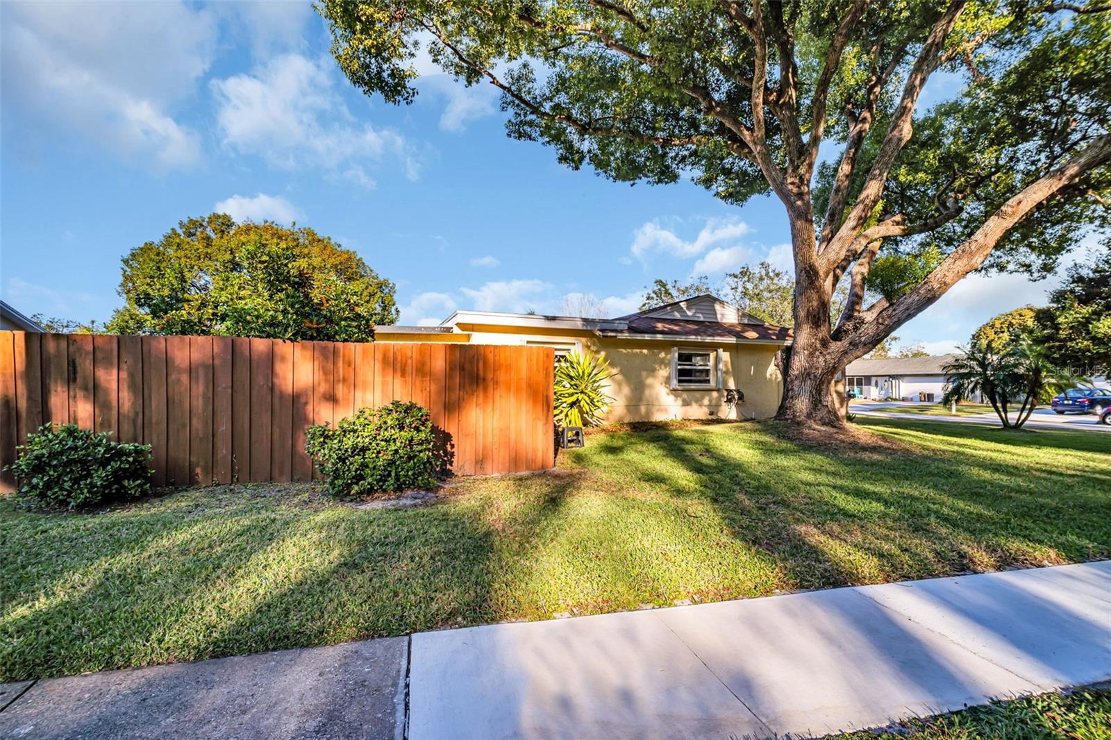 700 BOWSPRIT PL, PALM HARBOR, FL, 34685