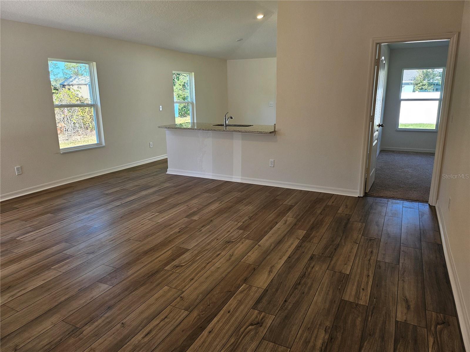 8 PRINCETON LN, PALM COAST, FL, 32164