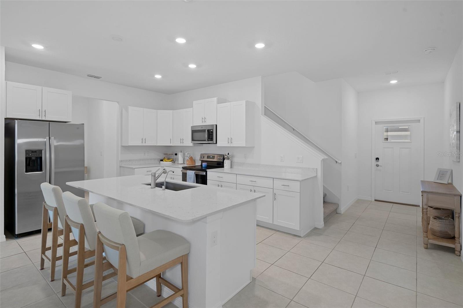 32046 POWDERPUFF MIMOSA DR, SAN ANTONIO, FL, 33576