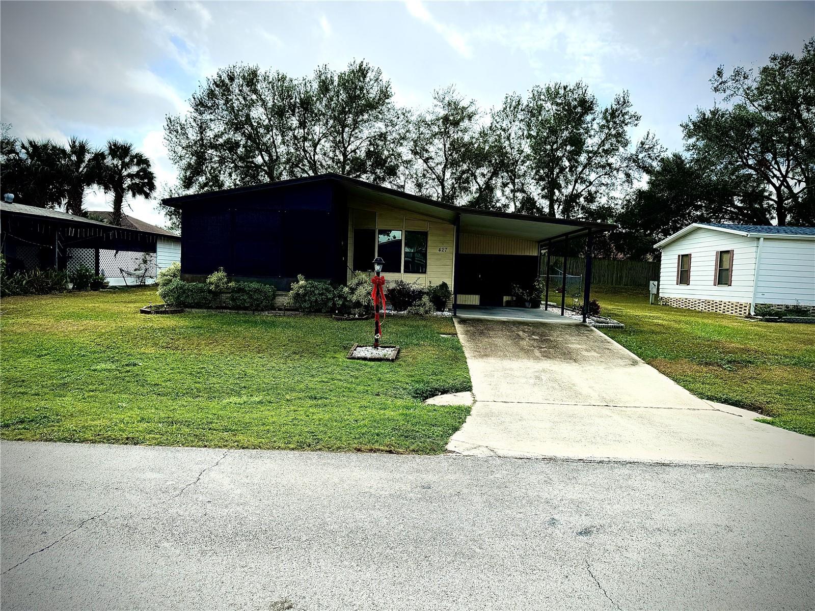 427 VILLAGE CIR SW, WINTER HAVEN, FL, 33880