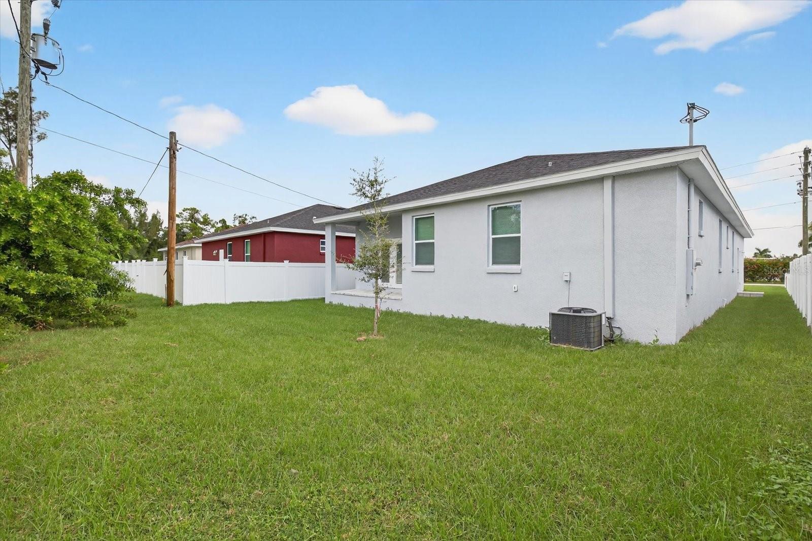 8290 40TH ST N, PINELLAS PARK, FL, 33781