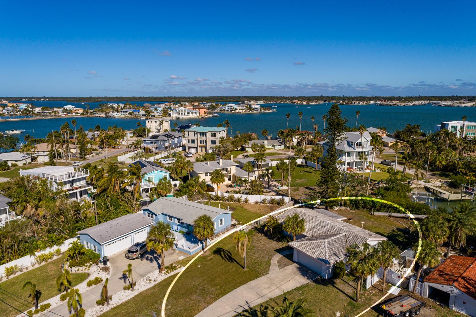 15815 REDINGTON DR, REDINGTON BEACH, FL, 33708