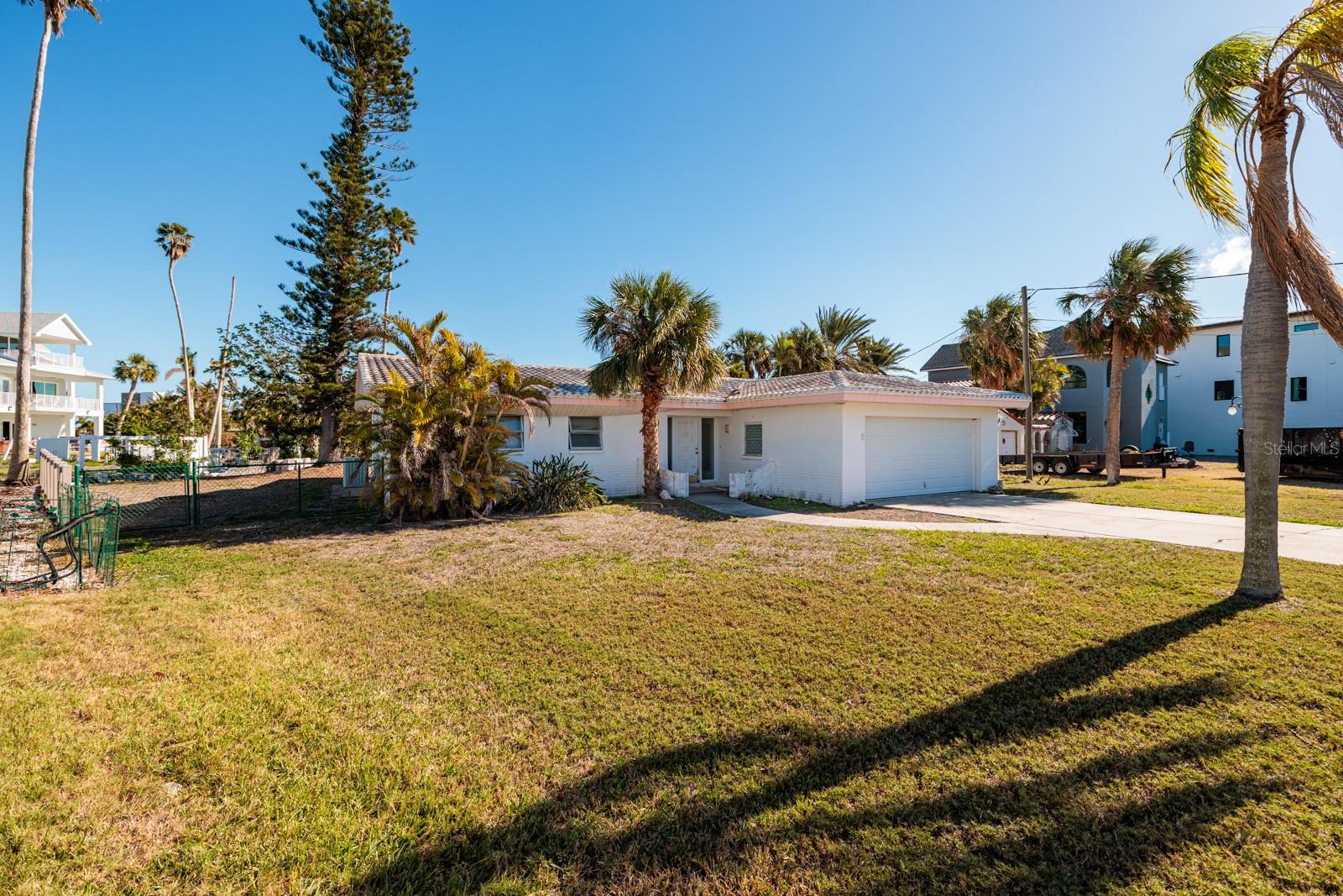 15815 REDINGTON DR, REDINGTON BEACH, FL, 33708