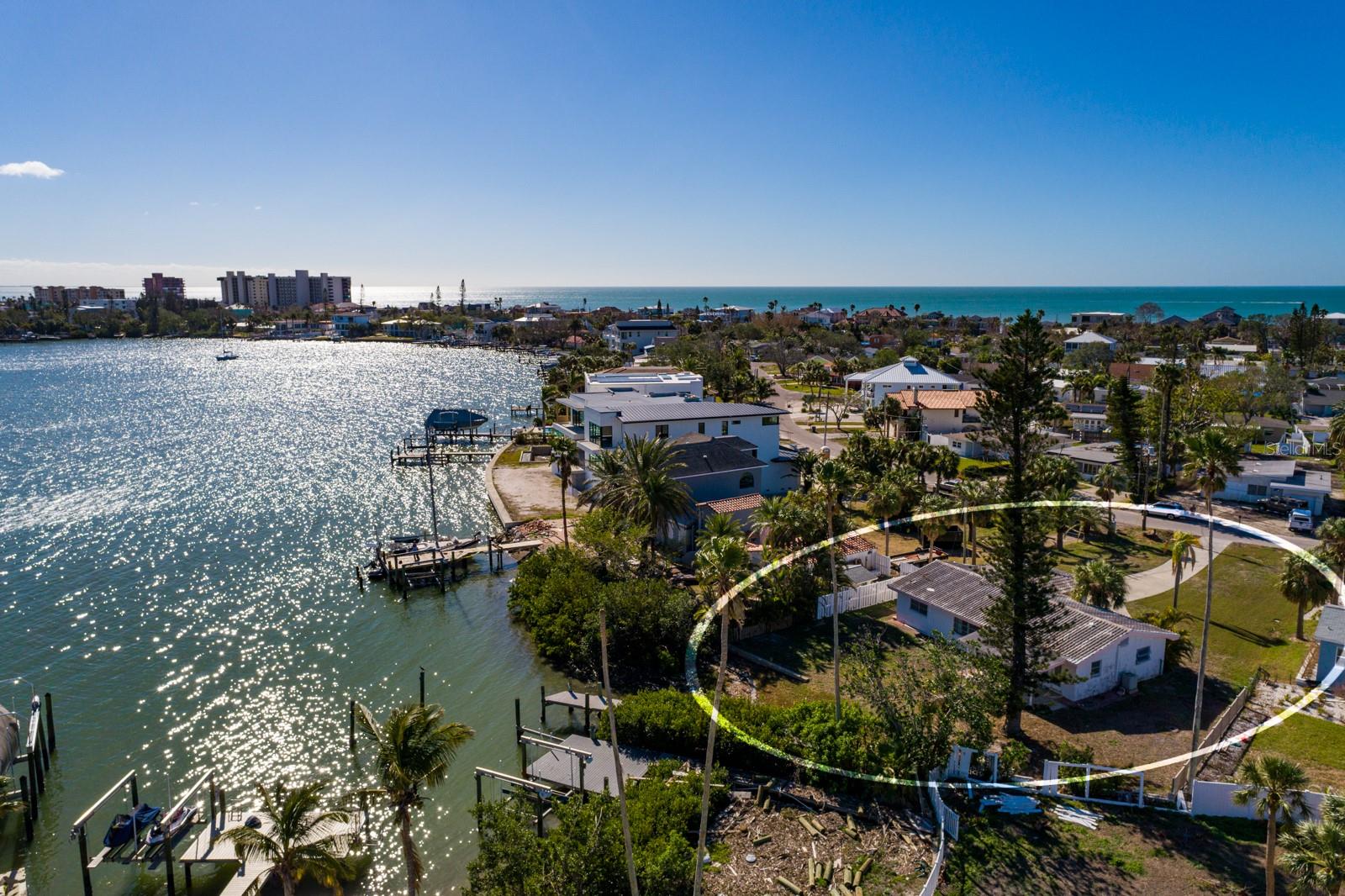 15815 REDINGTON DR, REDINGTON BEACH, FL, 33708