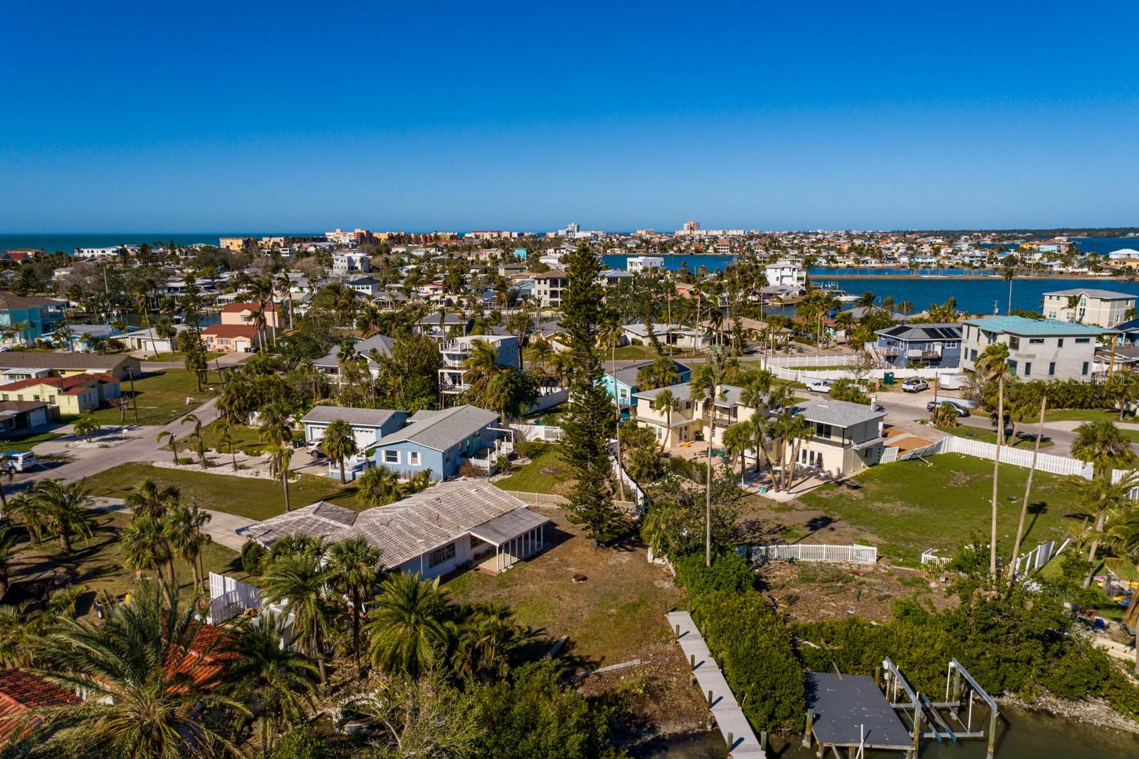 15815 REDINGTON DR, REDINGTON BEACH, FL, 33708