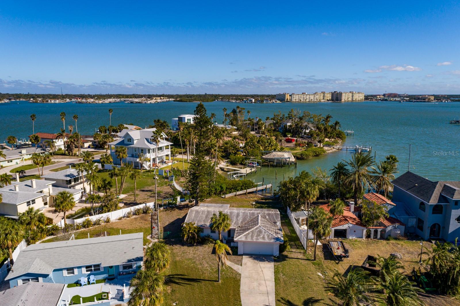 15815 REDINGTON DR, REDINGTON BEACH, FL, 33708