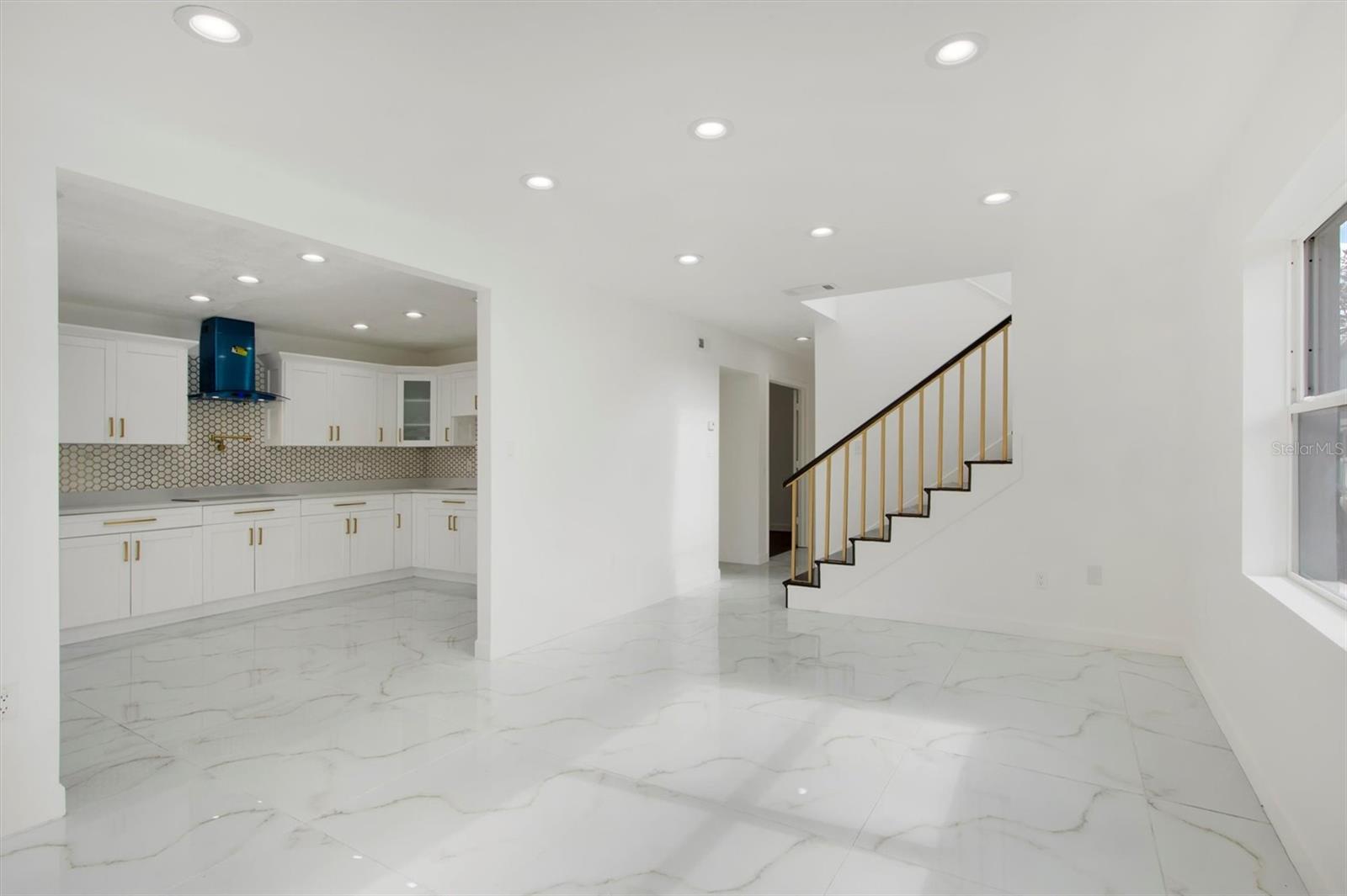 2066 SAN MARINO WAY N, CLEARWATER, FL, 33763