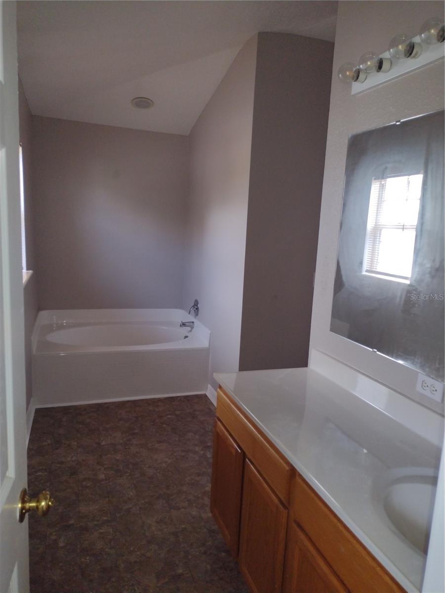 1616 STERNS DR, LEESBURG, FL, 34748