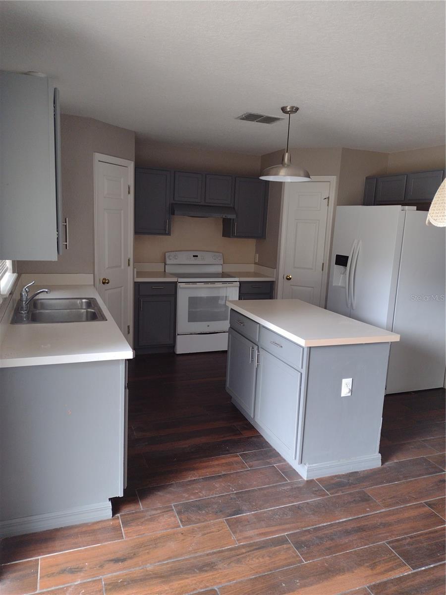 1616 STERNS DR, LEESBURG, FL, 34748