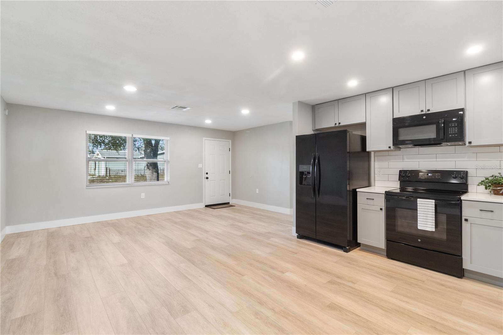 9240 WHITMAN LN, PORT RICHEY, FL, 34668