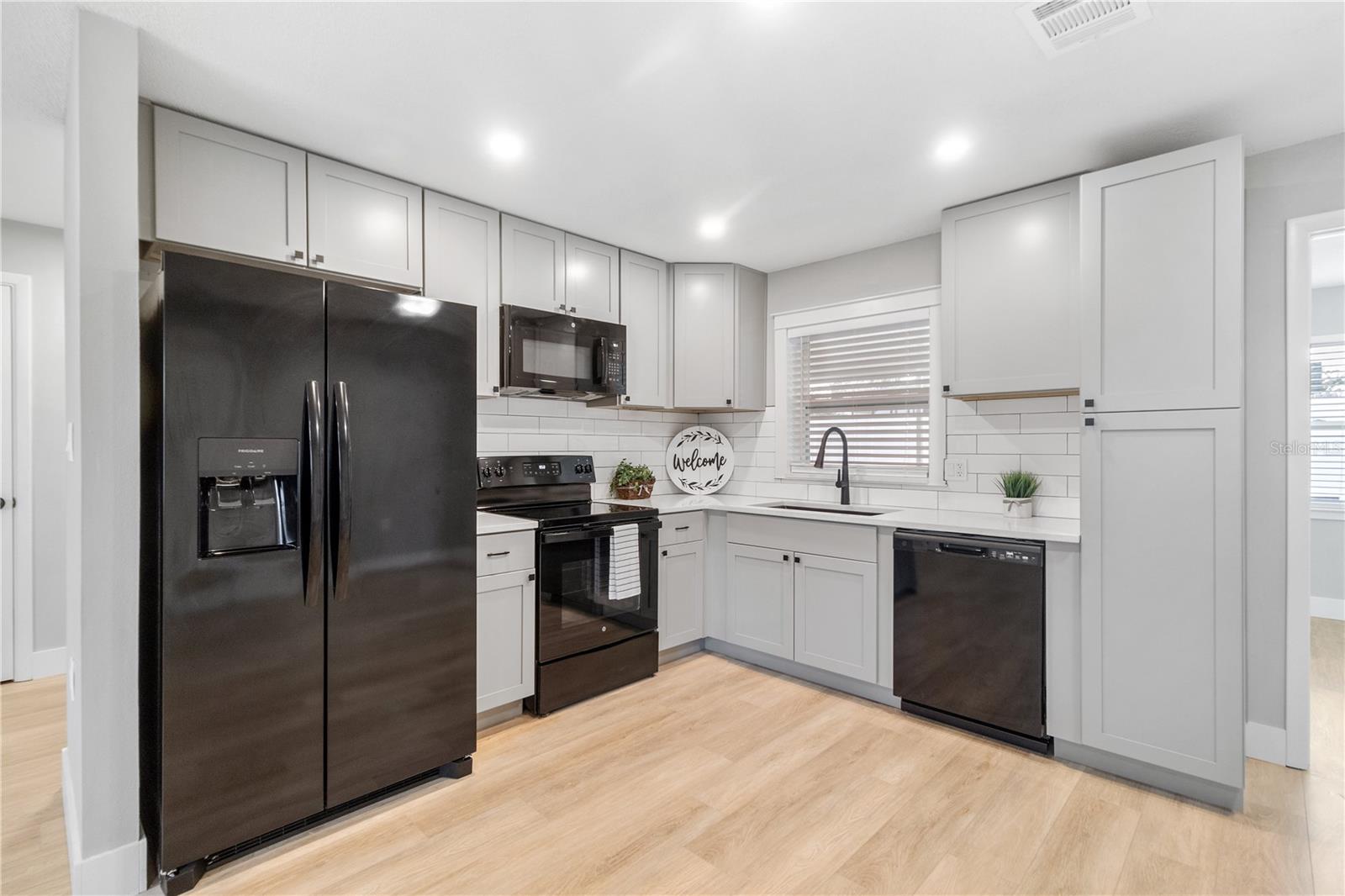 9240 WHITMAN LN, PORT RICHEY, FL, 34668