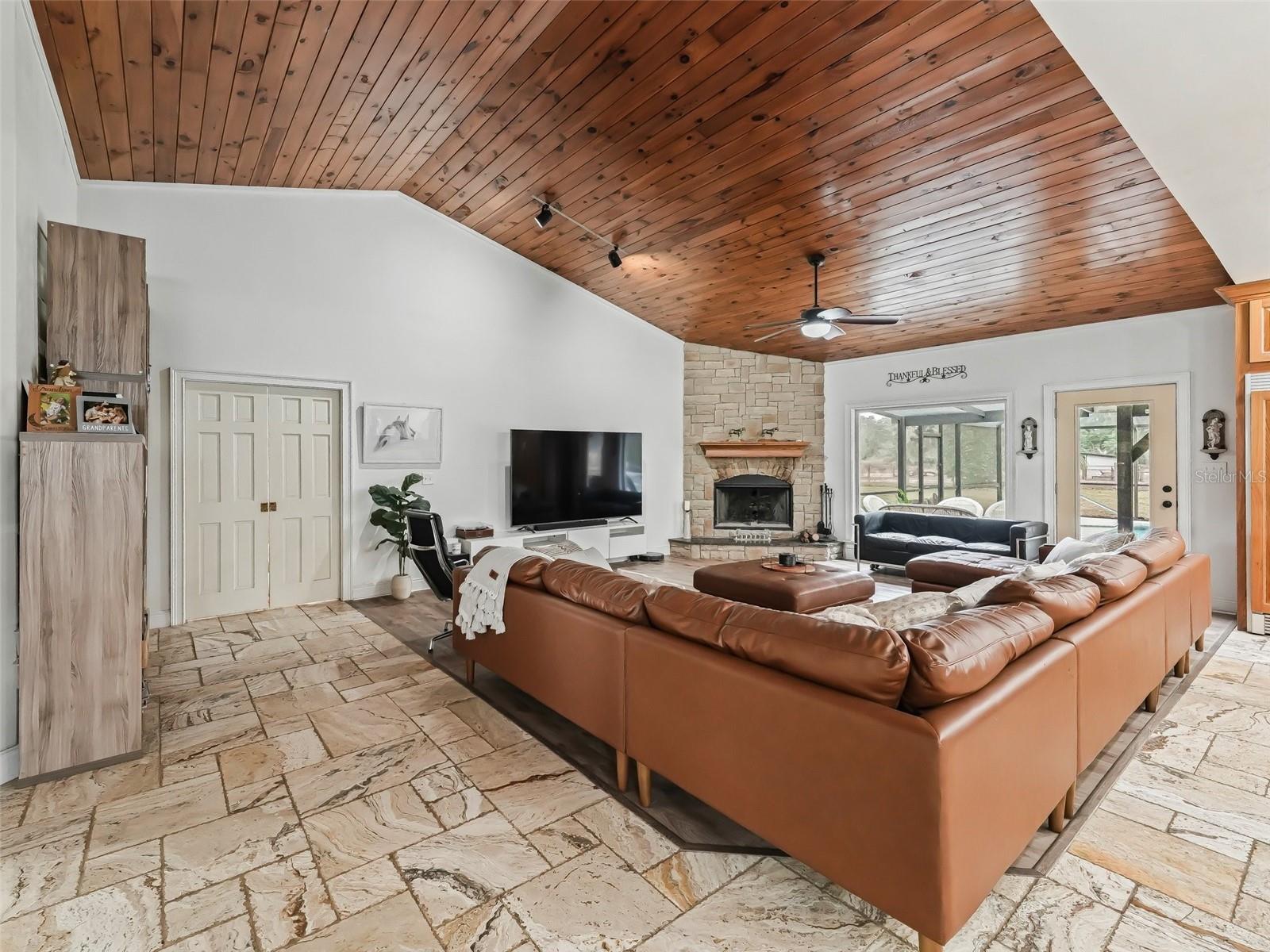 17550 NE 55TH ST, WILLISTON, FL, 32696