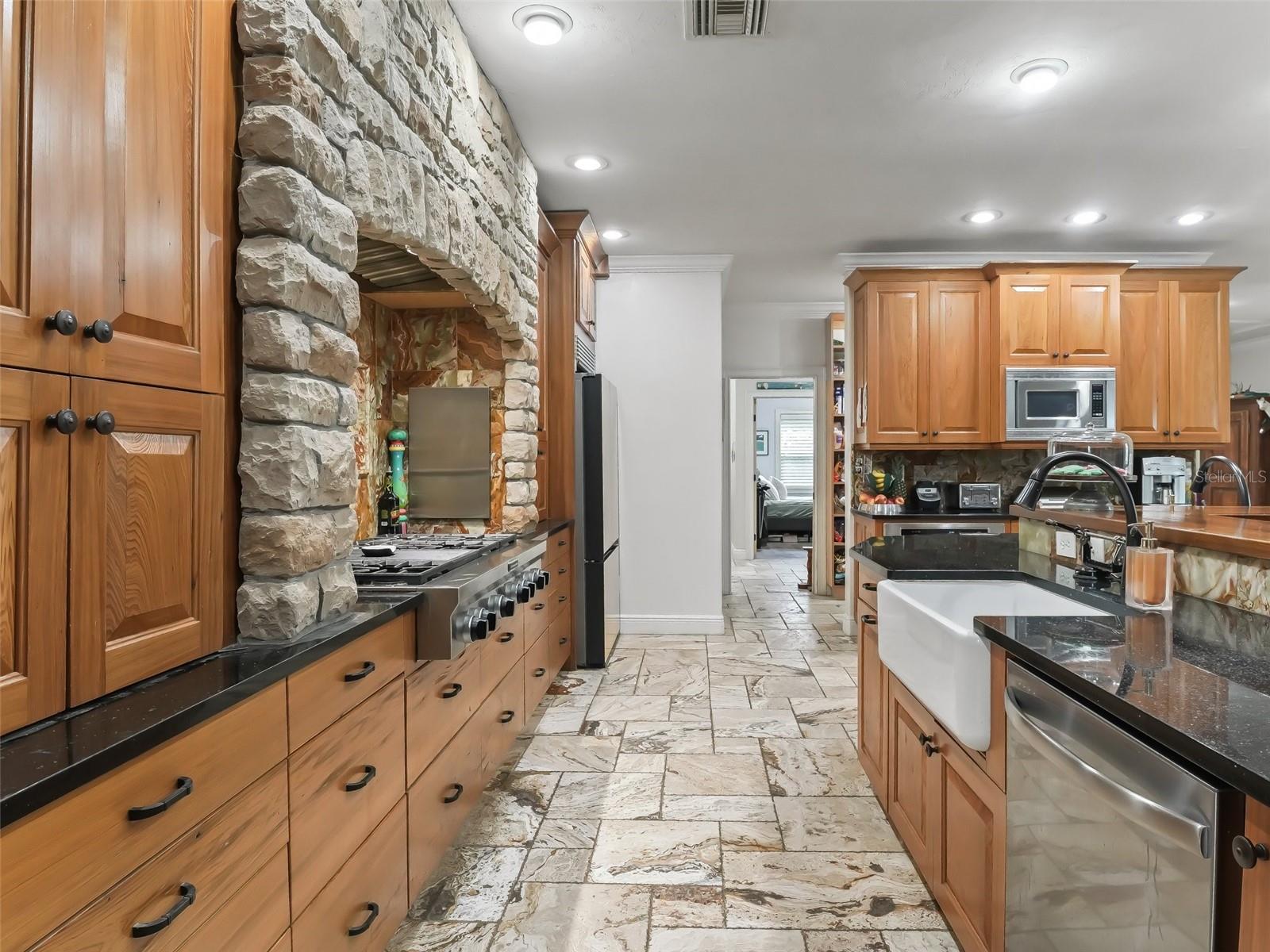 17550 NE 55TH ST, WILLISTON, FL, 32696