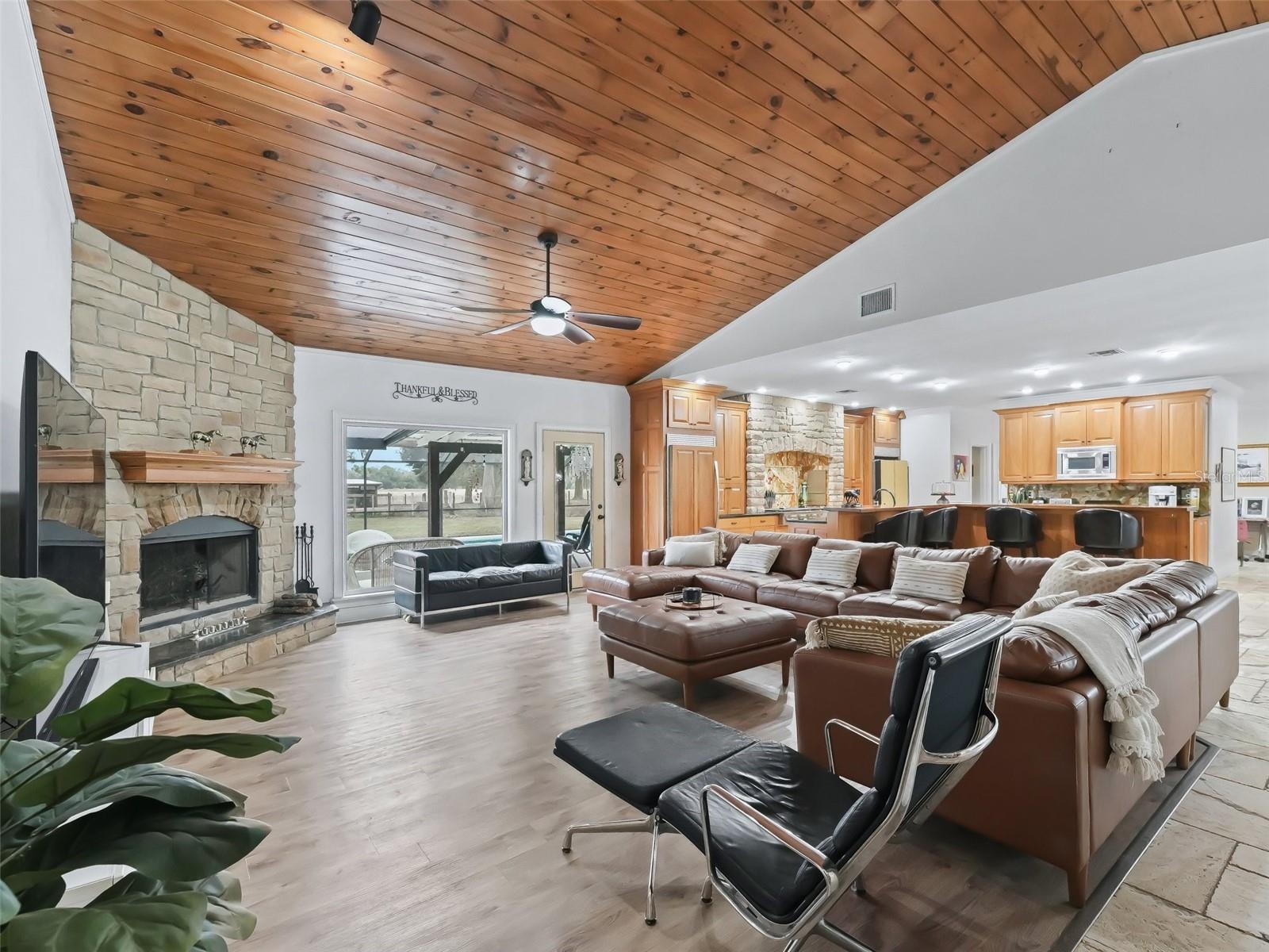 17550 NE 55TH ST, WILLISTON, FL, 32696