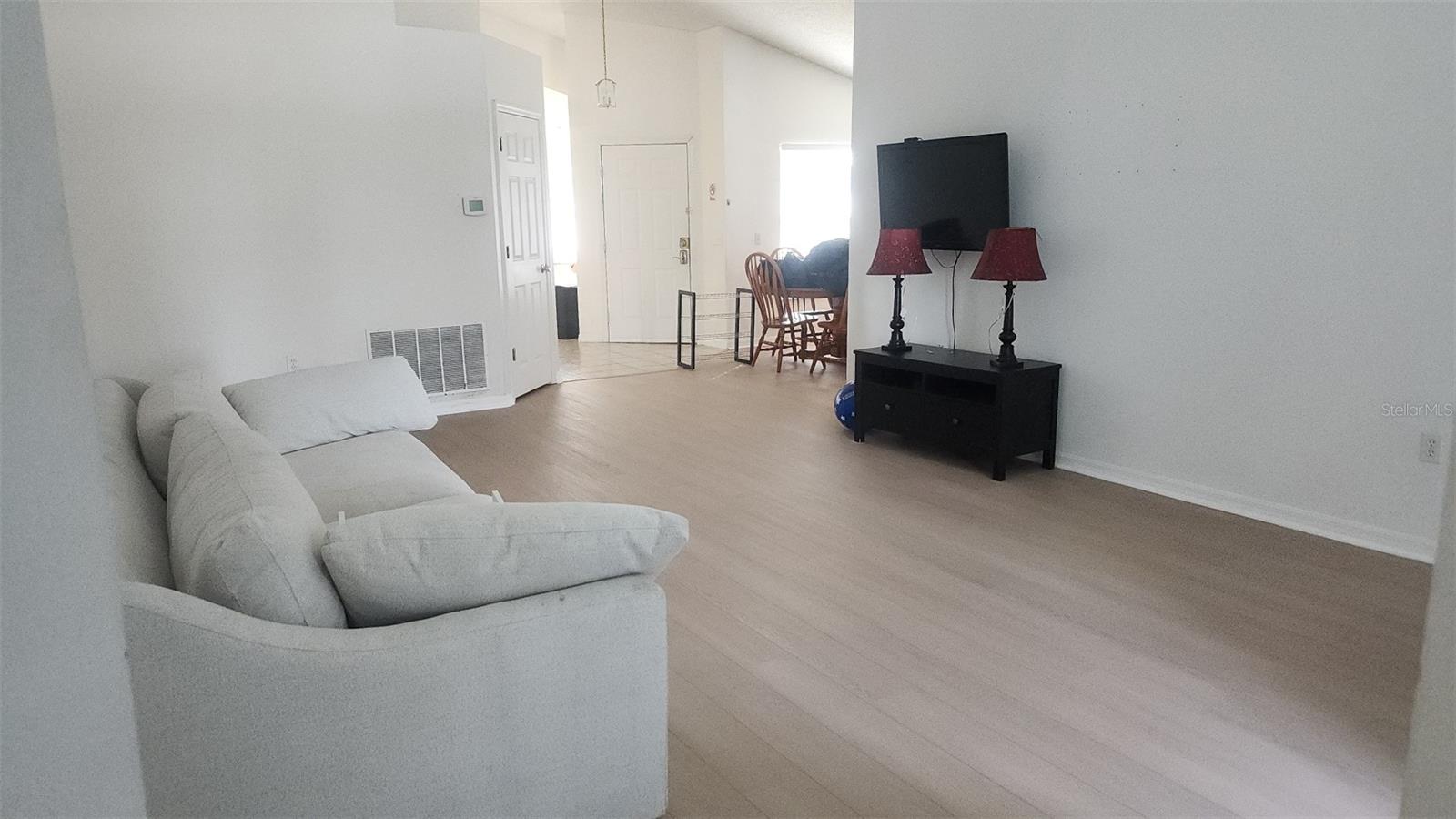 304 HIGH POINT DR, DAVENPORT, FL, 33837