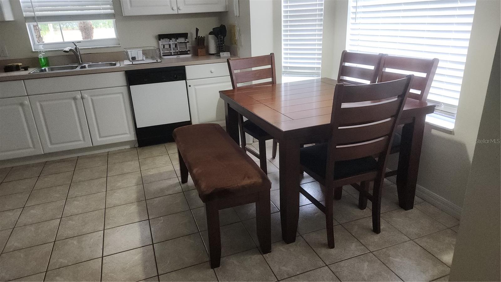 304 HIGH POINT DR, DAVENPORT, FL, 33837