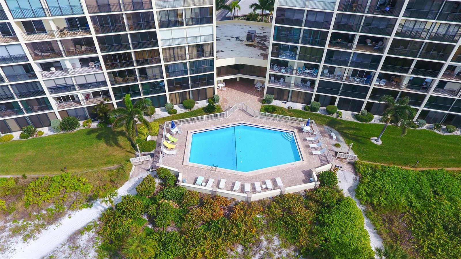 19 WHISPERING SANDS DR #301, SARASOTA, FL, 34242
