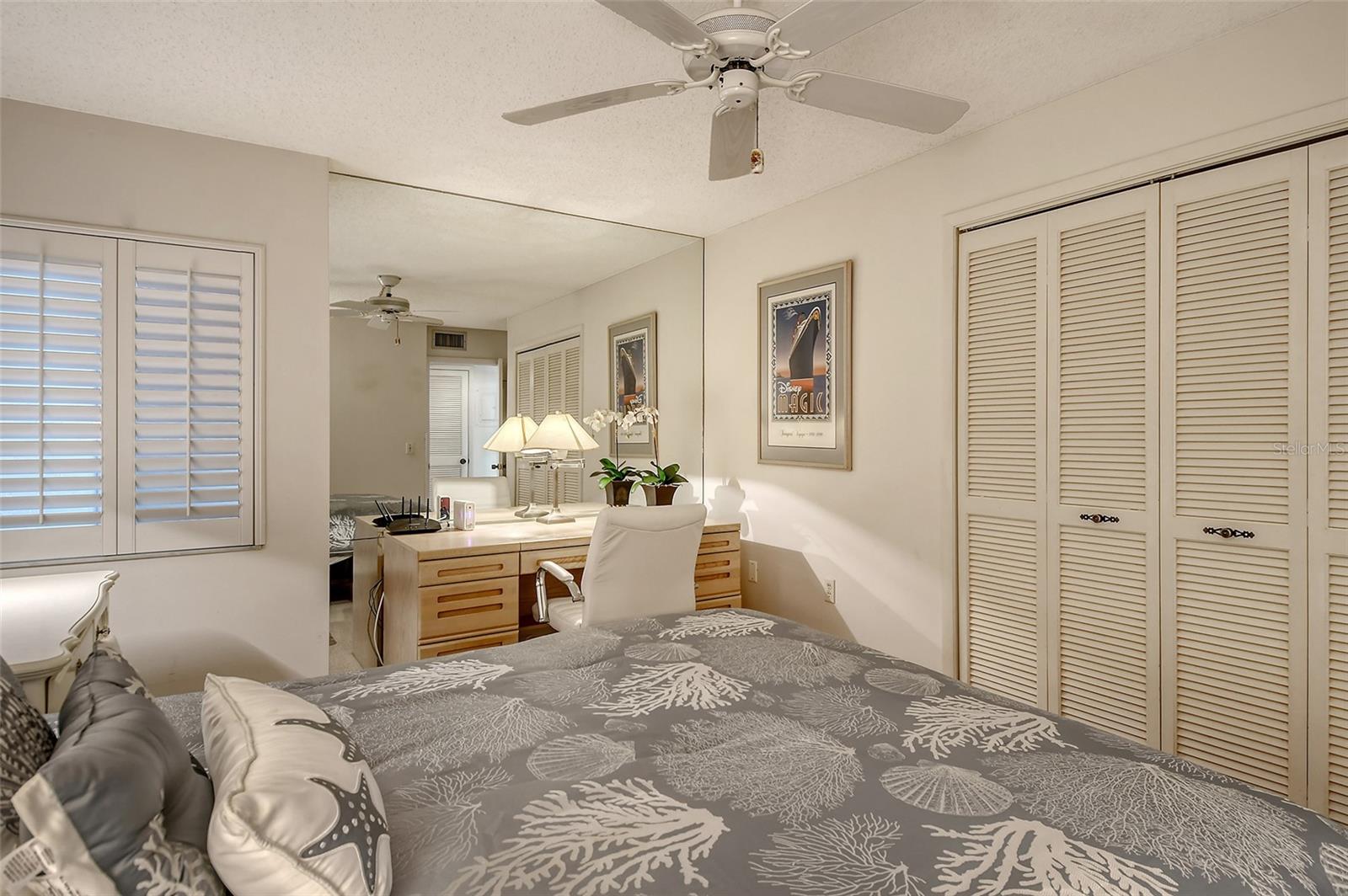 19 WHISPERING SANDS DR #301, SARASOTA, FL, 34242