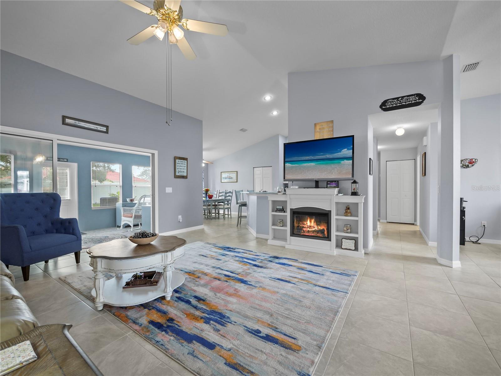 16 WHITE DOVE LN, PALM COAST, FL, 32164