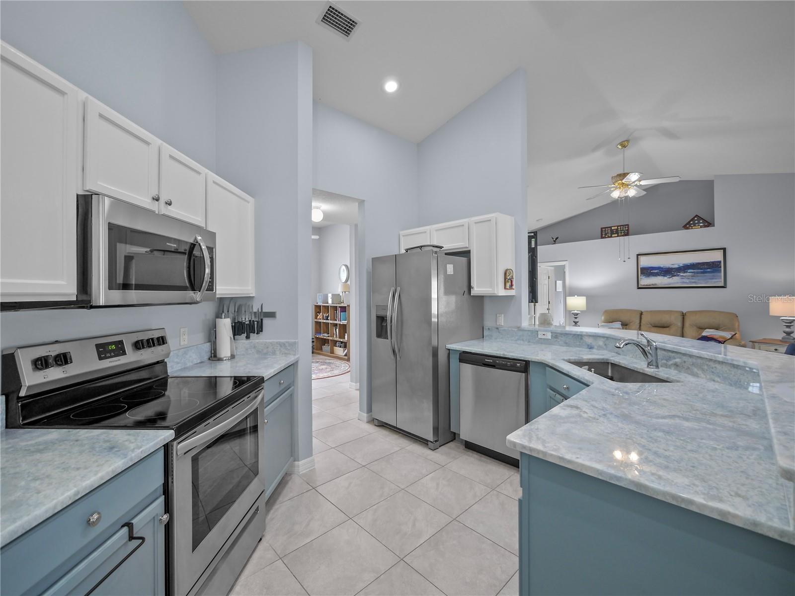 16 WHITE DOVE LN, PALM COAST, FL, 32164